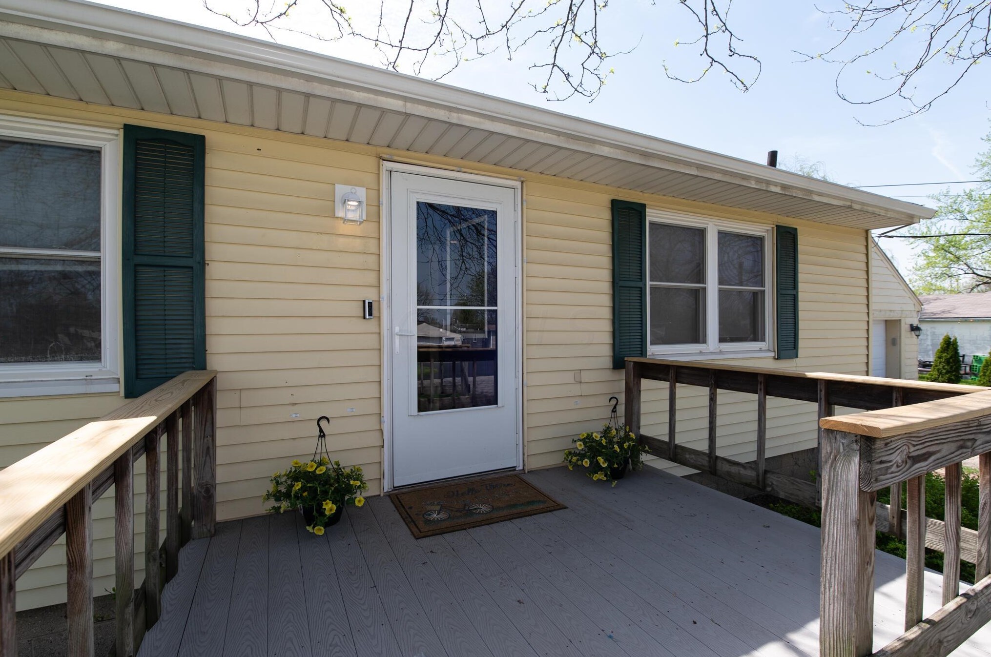 2333 Nedra St, Darbydale, OH 43123