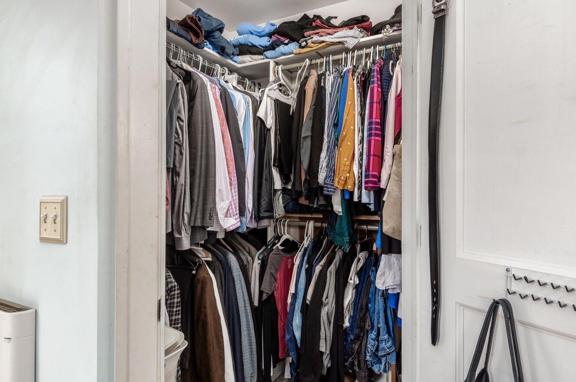 136 Blenheim Rd, Columbus OH 43214-3265 exterior