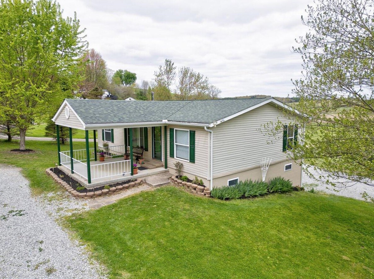 8020 Marietta Se Rd, Hide Away Hills, OH 43107