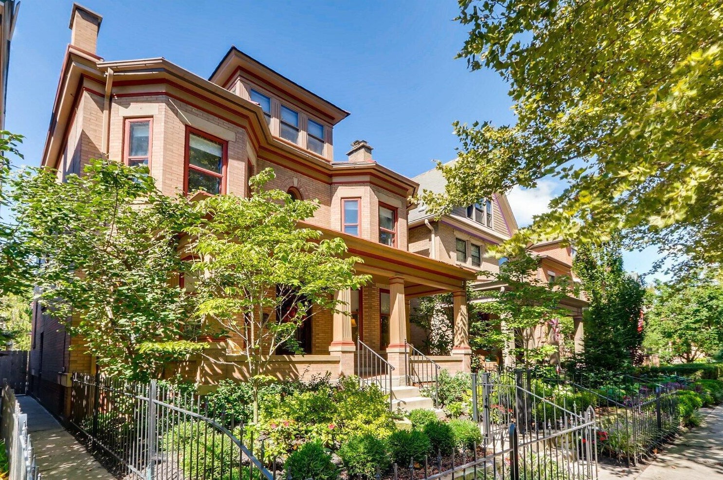 1111 Neil Ave, Columbus, OH 43201-3117