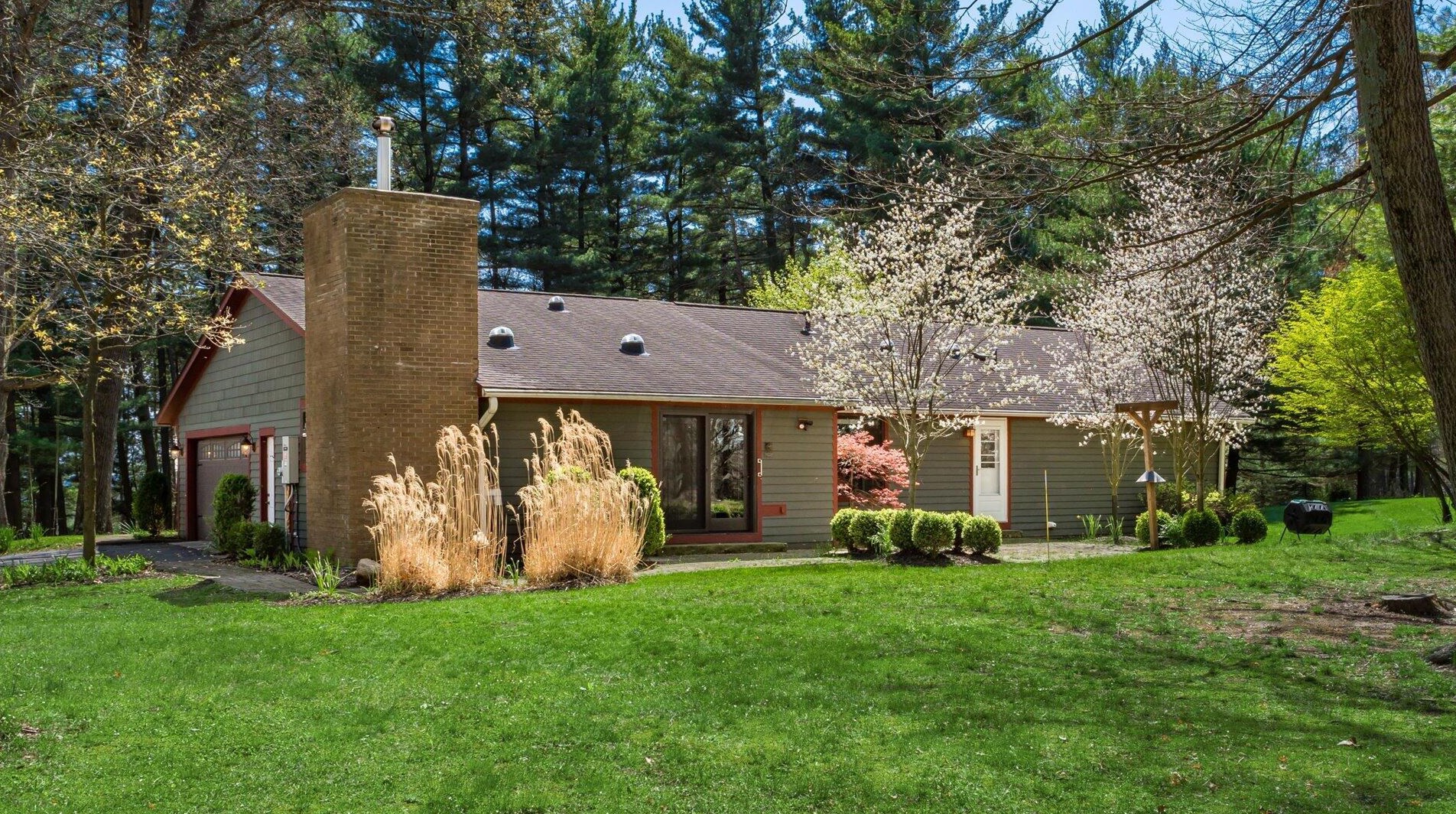 1625 Welsh Hills Rd, Granville, OH 43023