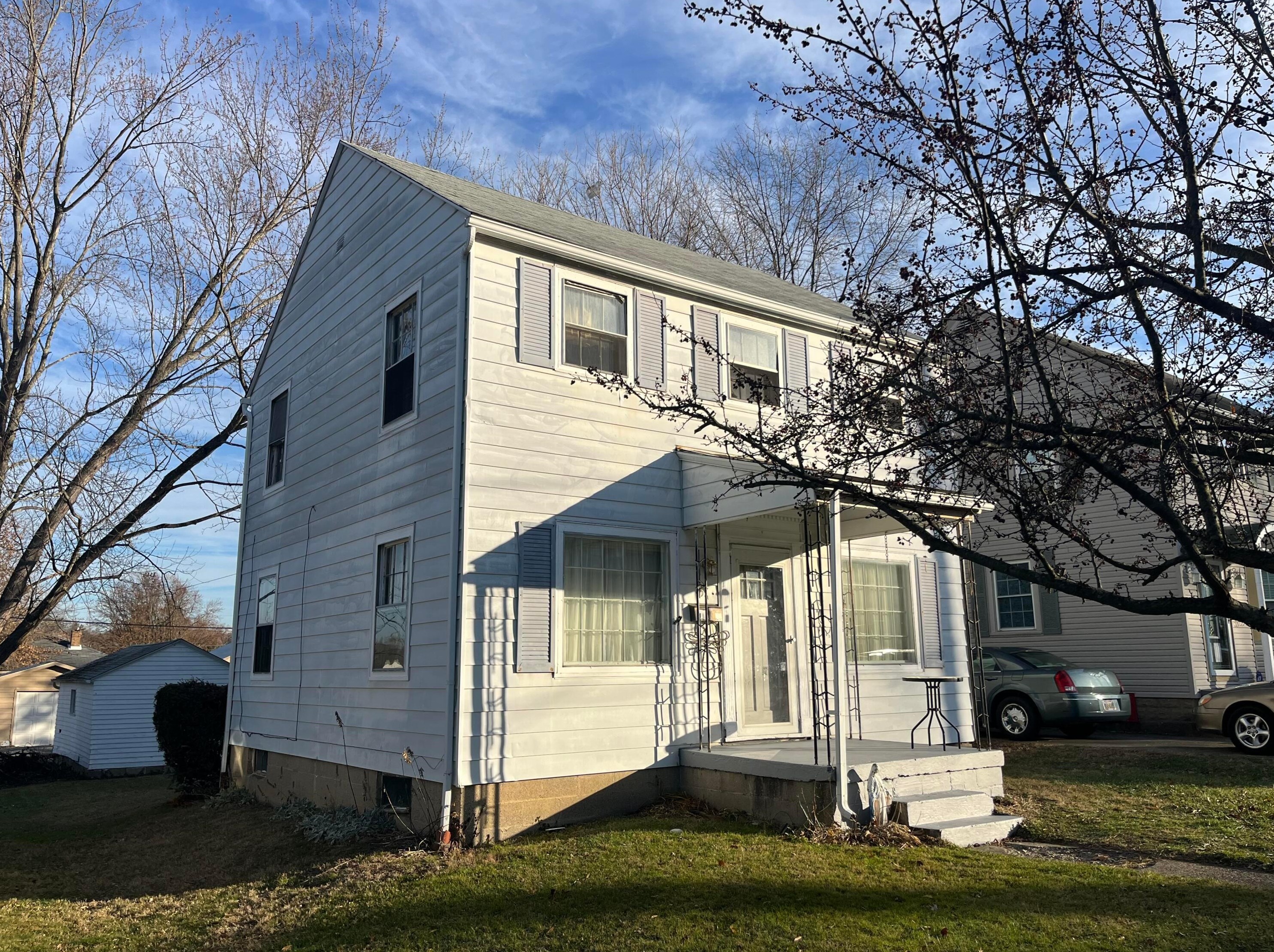 457 Taylor St, Zanesville, OH 43701