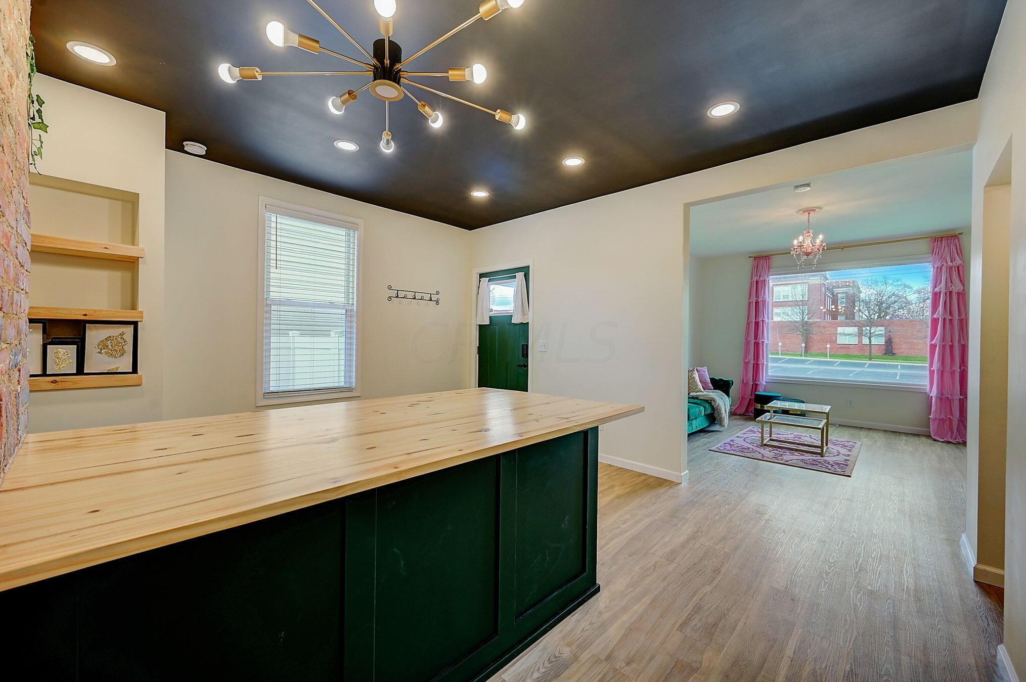 606 Stewart Ave, Columbus OH  43206-2884 exterior