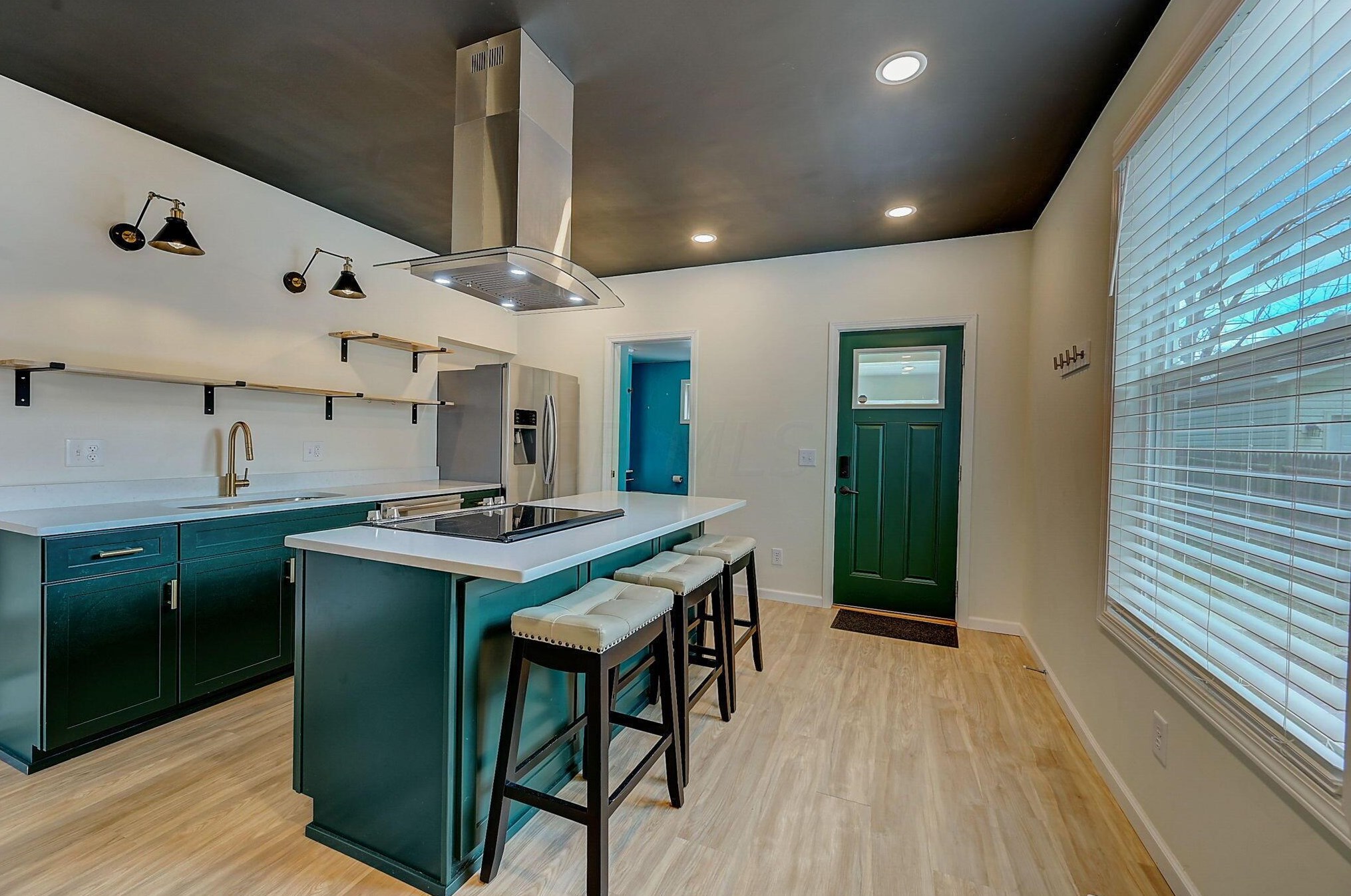 606 Stewart Ave, Columbus OH  43206-2884 exterior