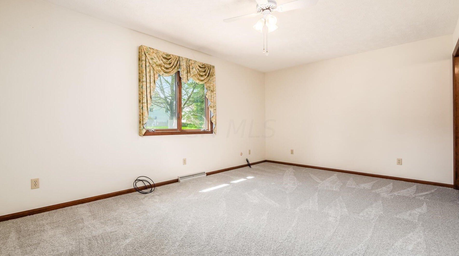 1580 Parkland Dr, Lancaster OH  43130-9790 exterior