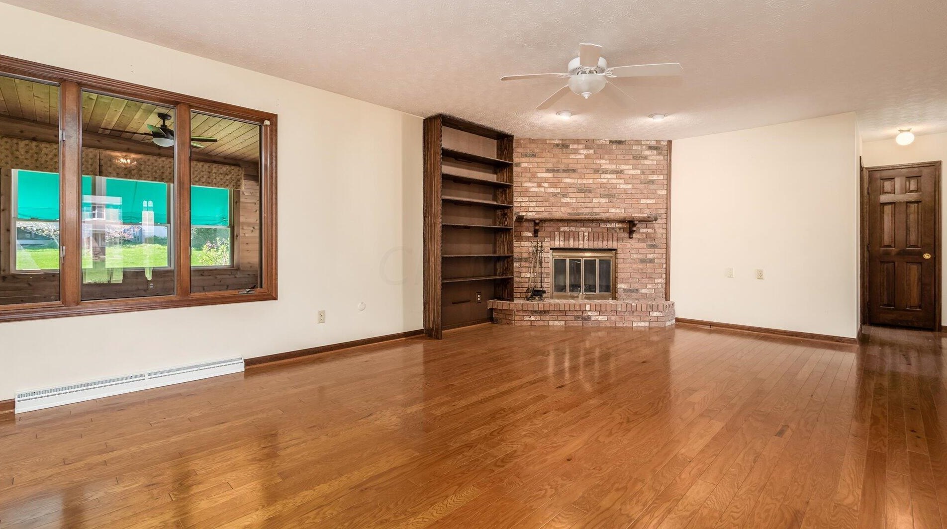 1580 Parkland Dr, Lancaster OH  43130-9790 exterior