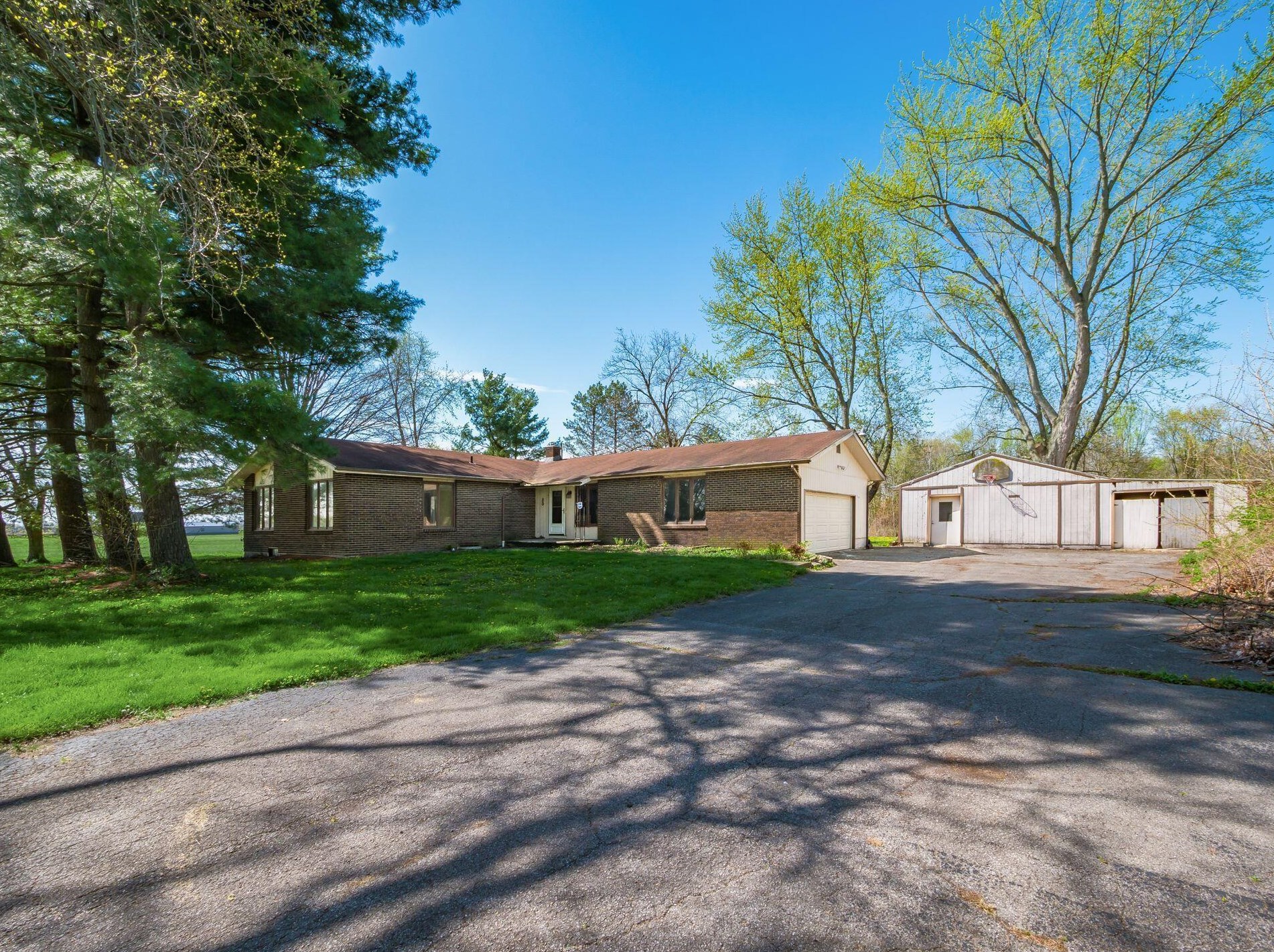 3099 Walker Rd, Hilliard, OH 43026-9759