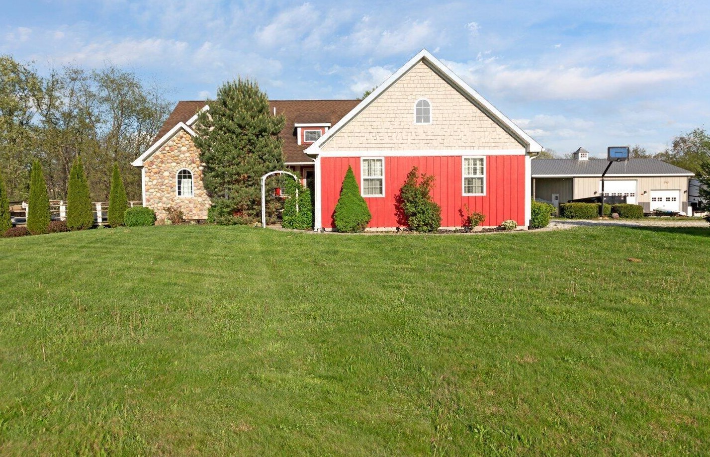 9540 Martinsburg Rd, Saint Louisville, OH 43071