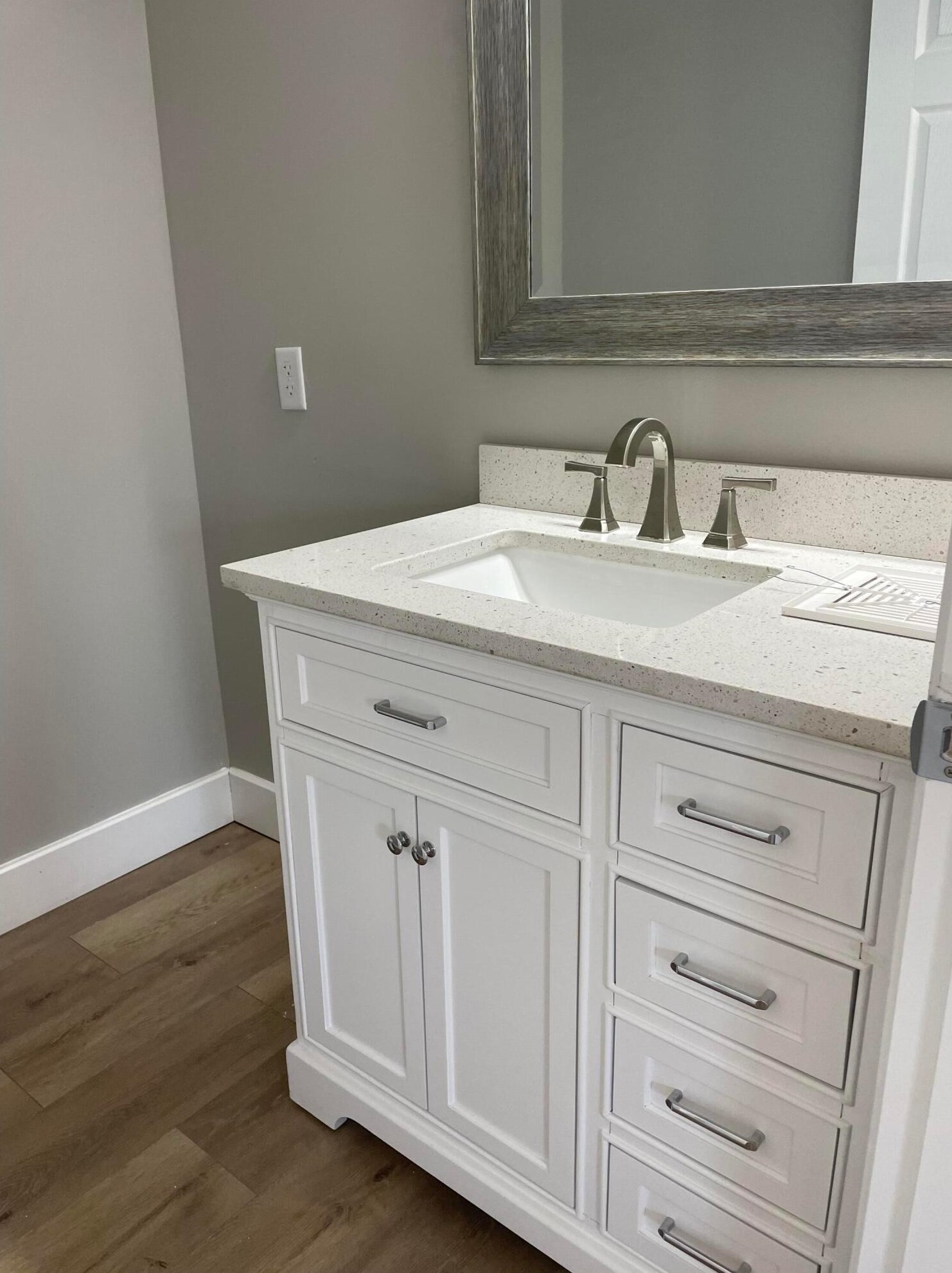 2435 Strimple Ave, Columbus OH 43229-4761 exterior