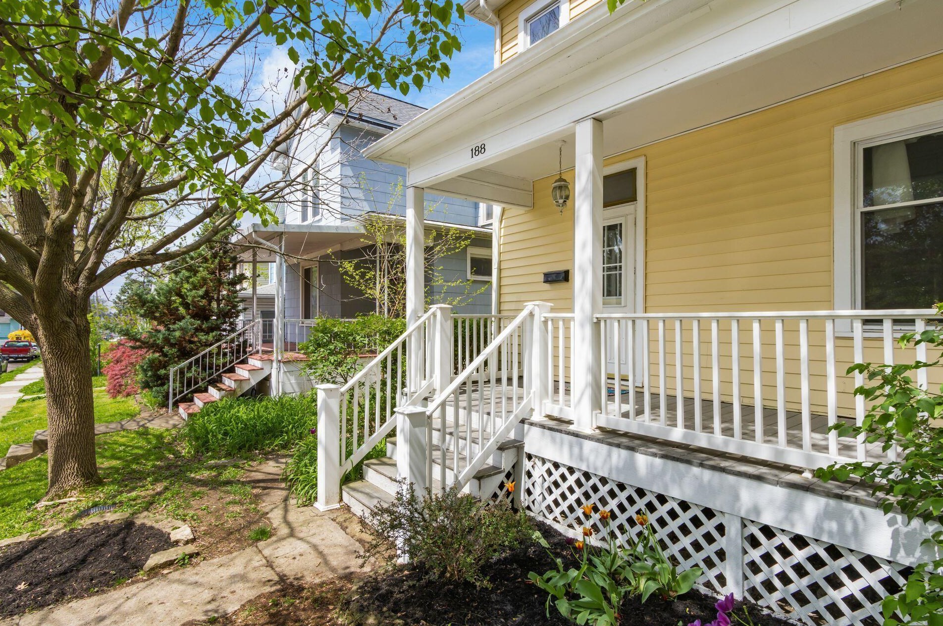 188 Maynard Ave, Columbus OH  43202-3057 exterior