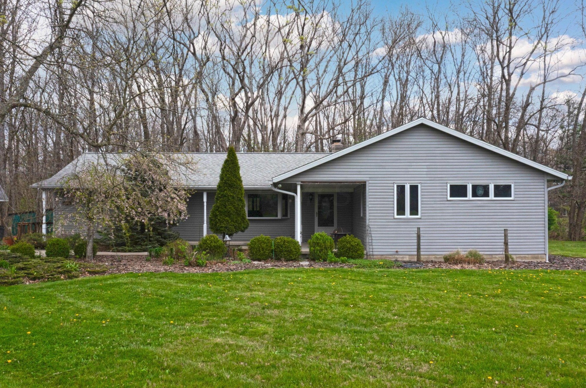 986 Old State Rd, Delaware, OH 43015-9647
