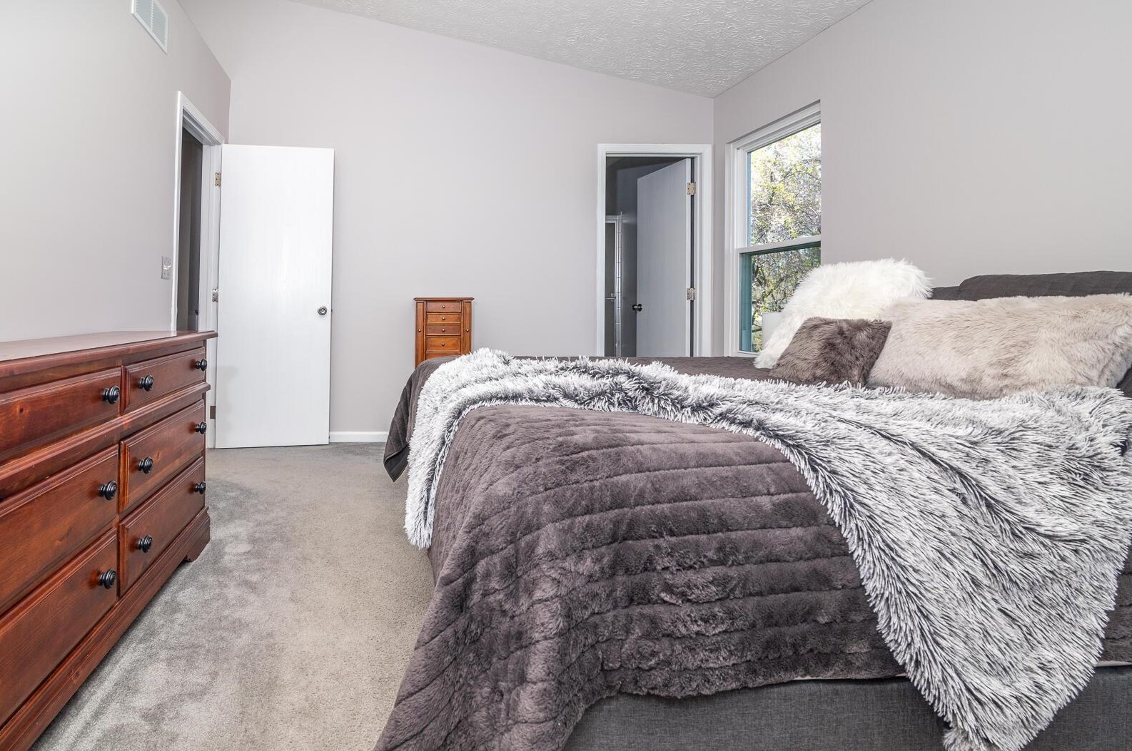 7576 Blacklick Ridge Blvd, Blacklick OH  43004-9144 exterior