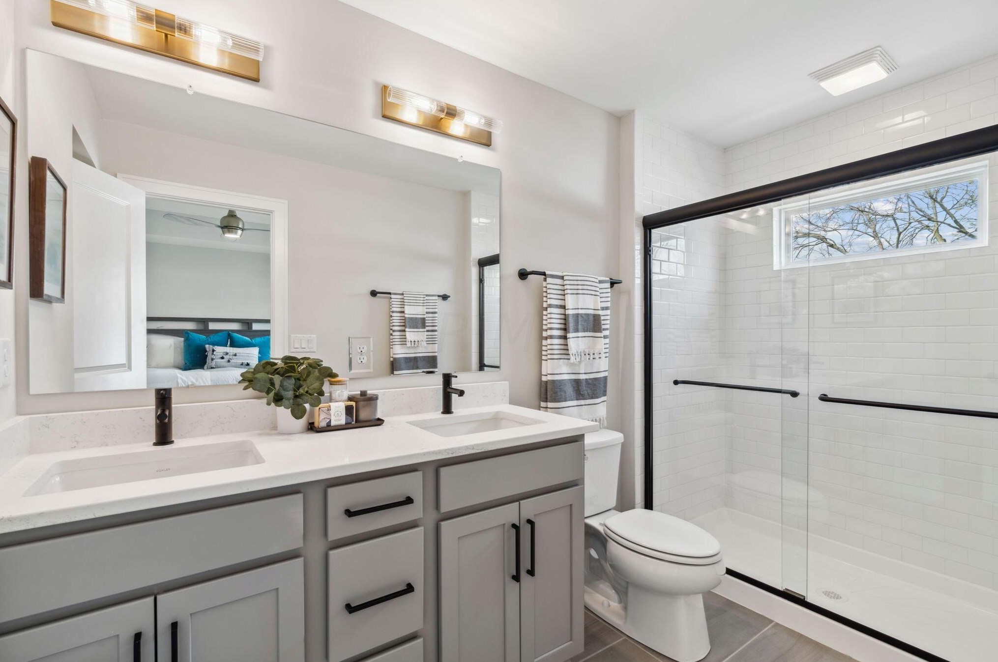 1100 Sycamore St, Columbus OH 43206-4411 exterior