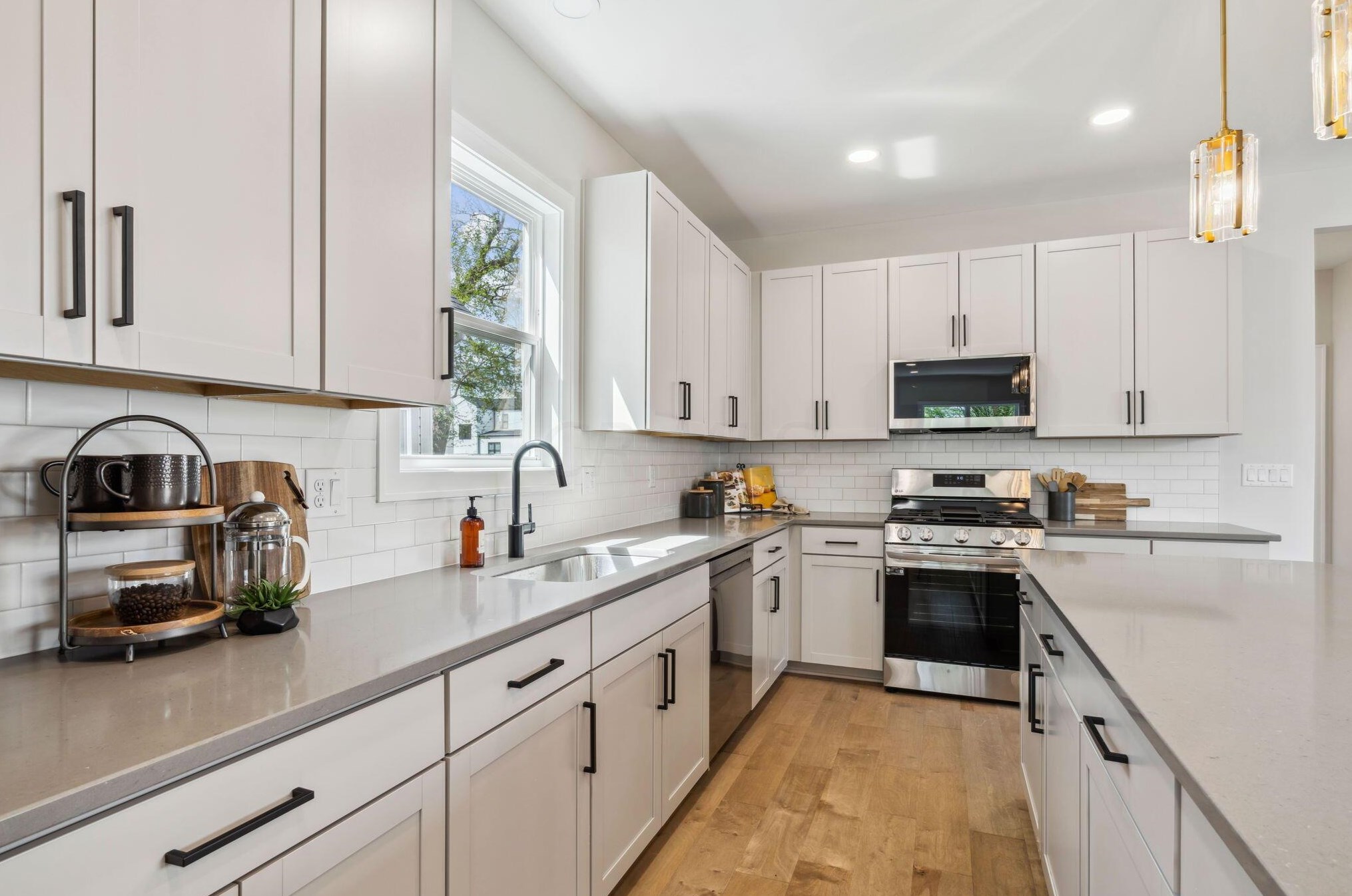 1100 Sycamore St, Columbus OH 43206-4411 exterior