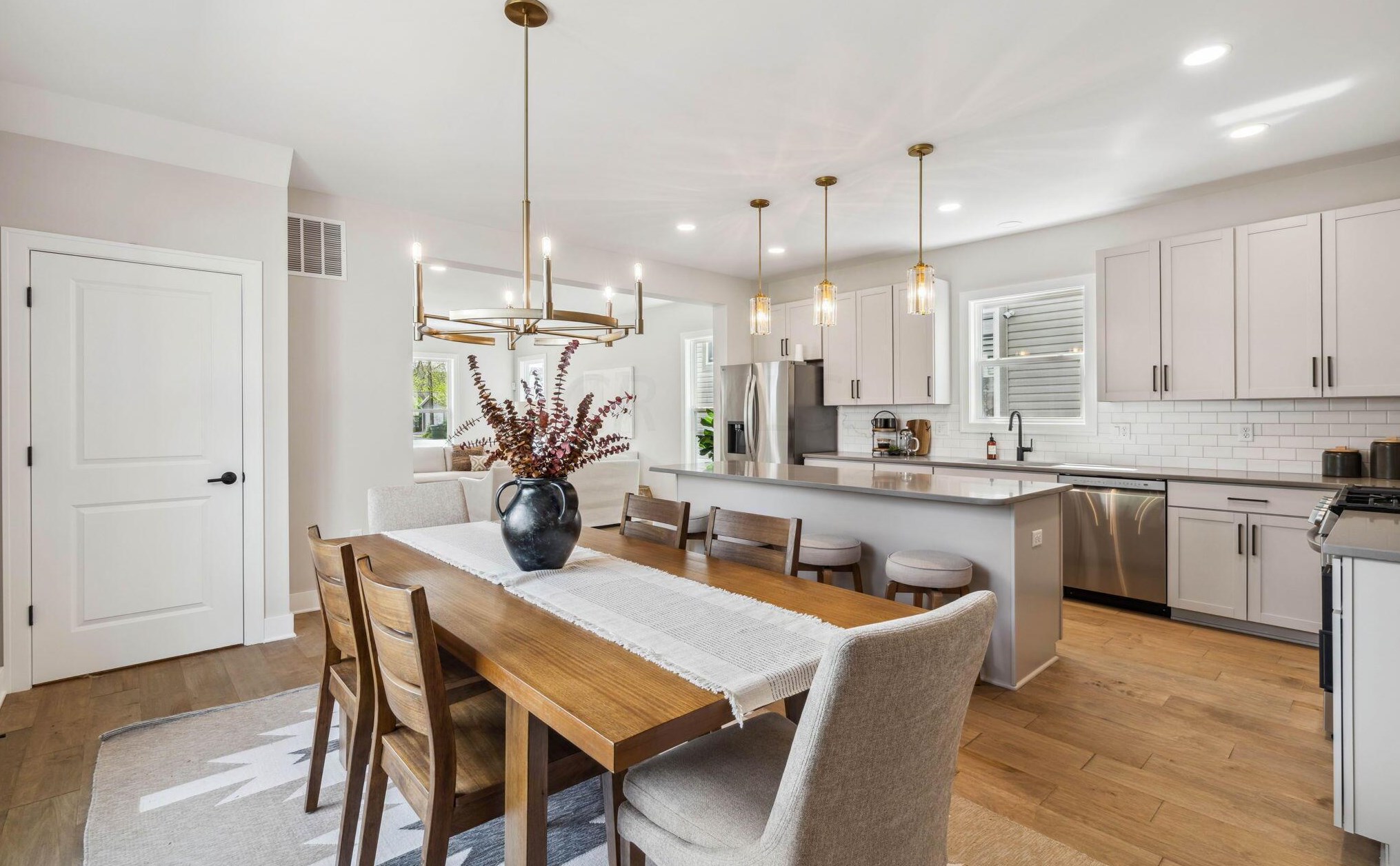 1100 Sycamore St, Columbus OH 43206-4411 exterior