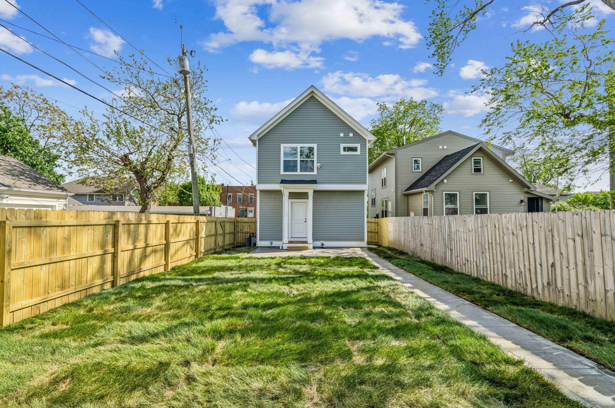 1100 Sycamore St, Columbus OH 43206-4411 exterior