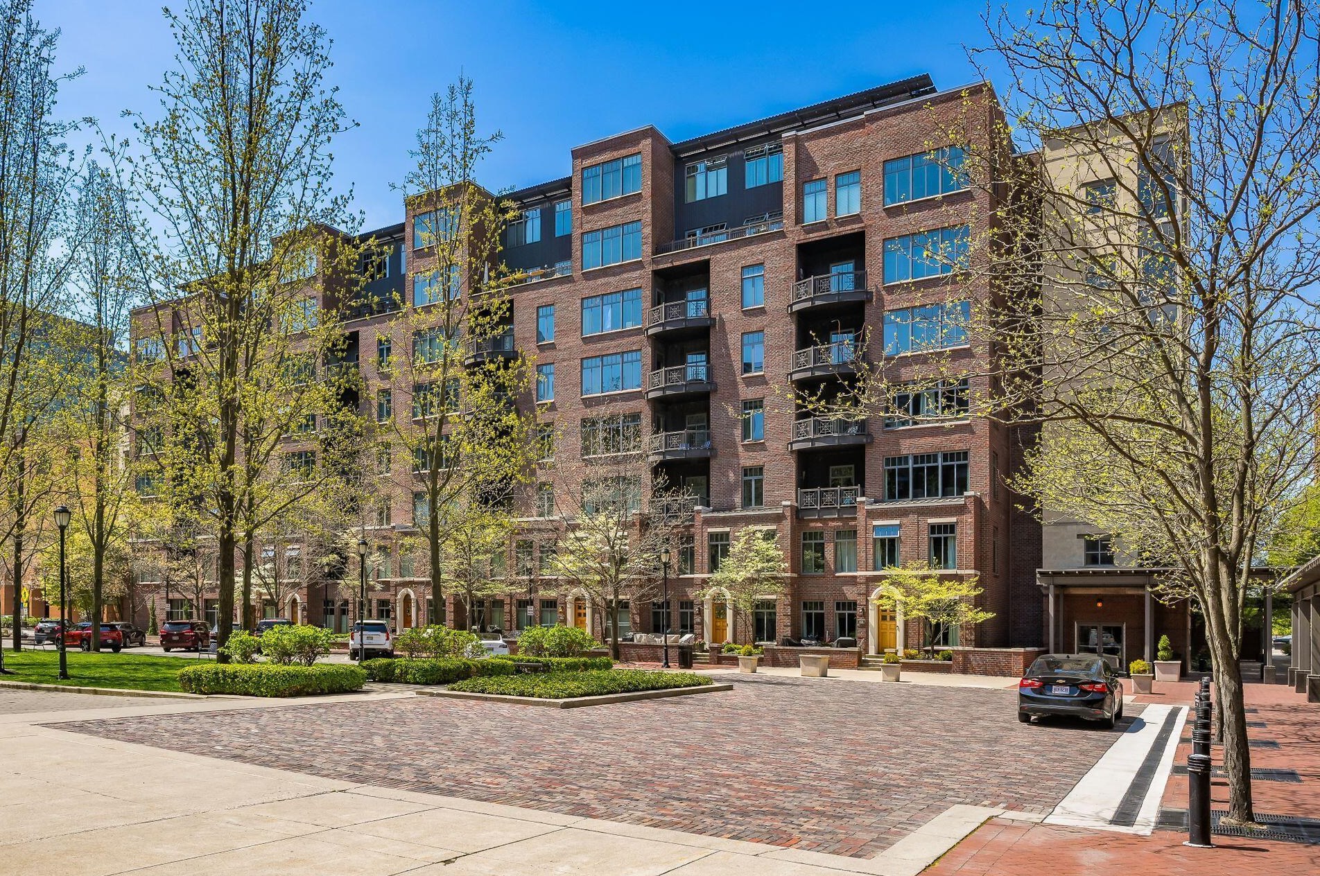 251 Daniel Burnham Square #604, Columbus, OH 43215