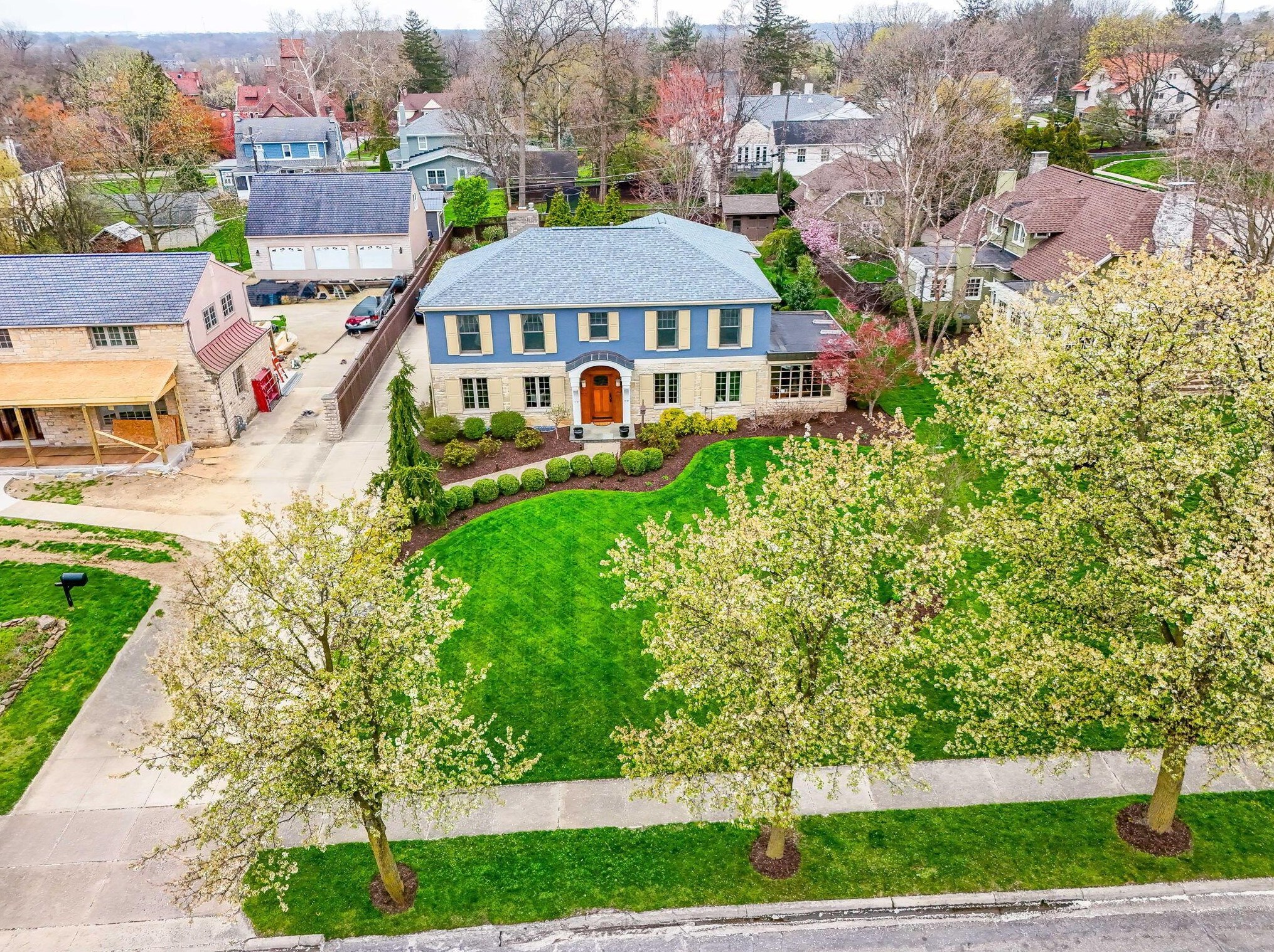 1423 Cambridge Blvd, Columbus, OH 43212-3275