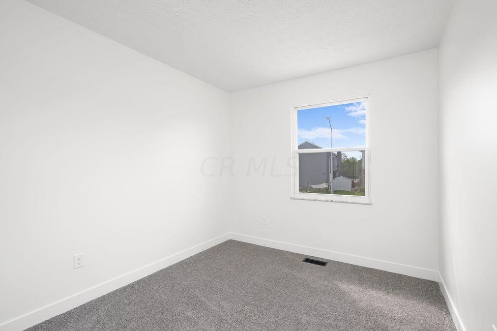 994 Bootman Dr, Columbus OH  43228-8203 exterior