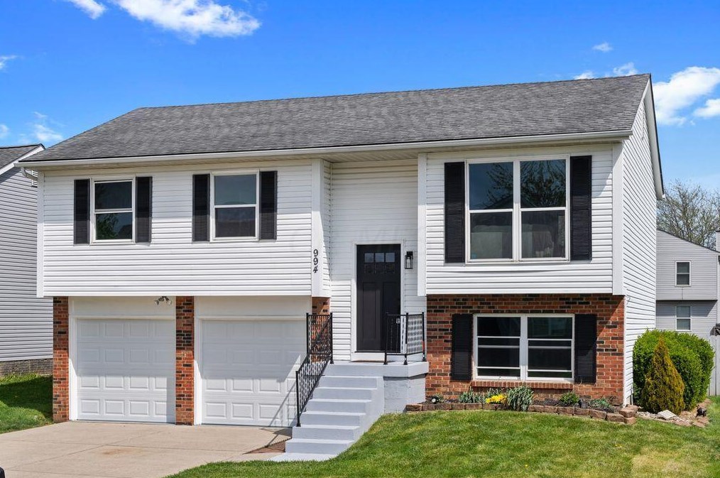 994 Bootman Dr, Columbus, OH 43228-8203