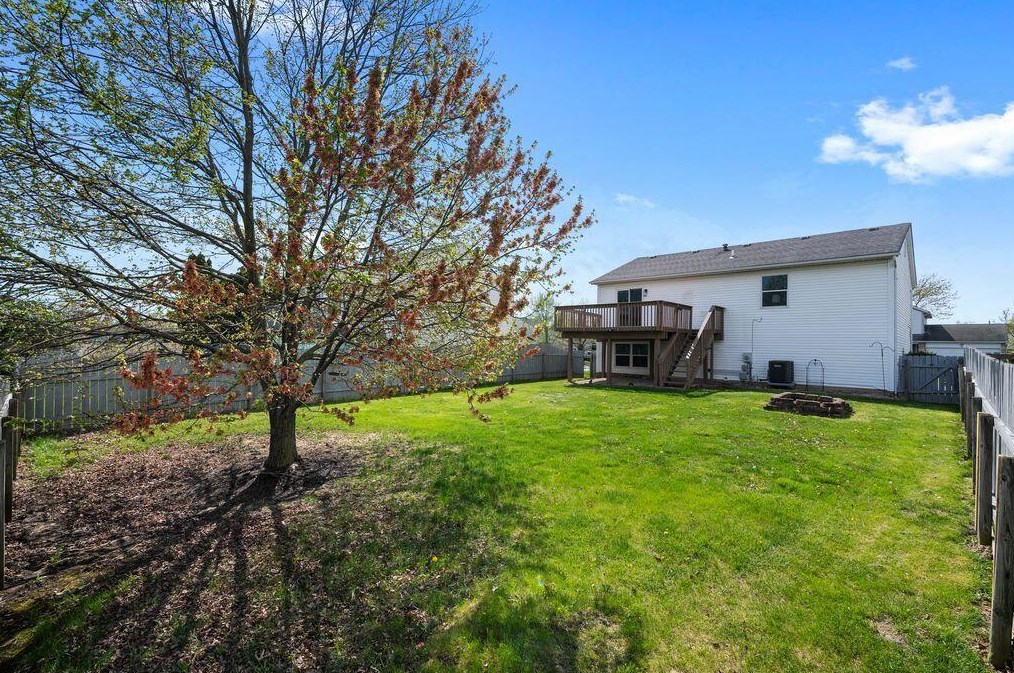 994 Bootman Dr, Columbus OH  43228-8203 exterior