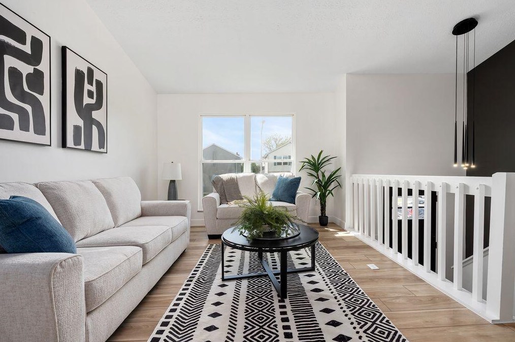 994 Bootman Dr, Columbus OH  43228-8203 exterior