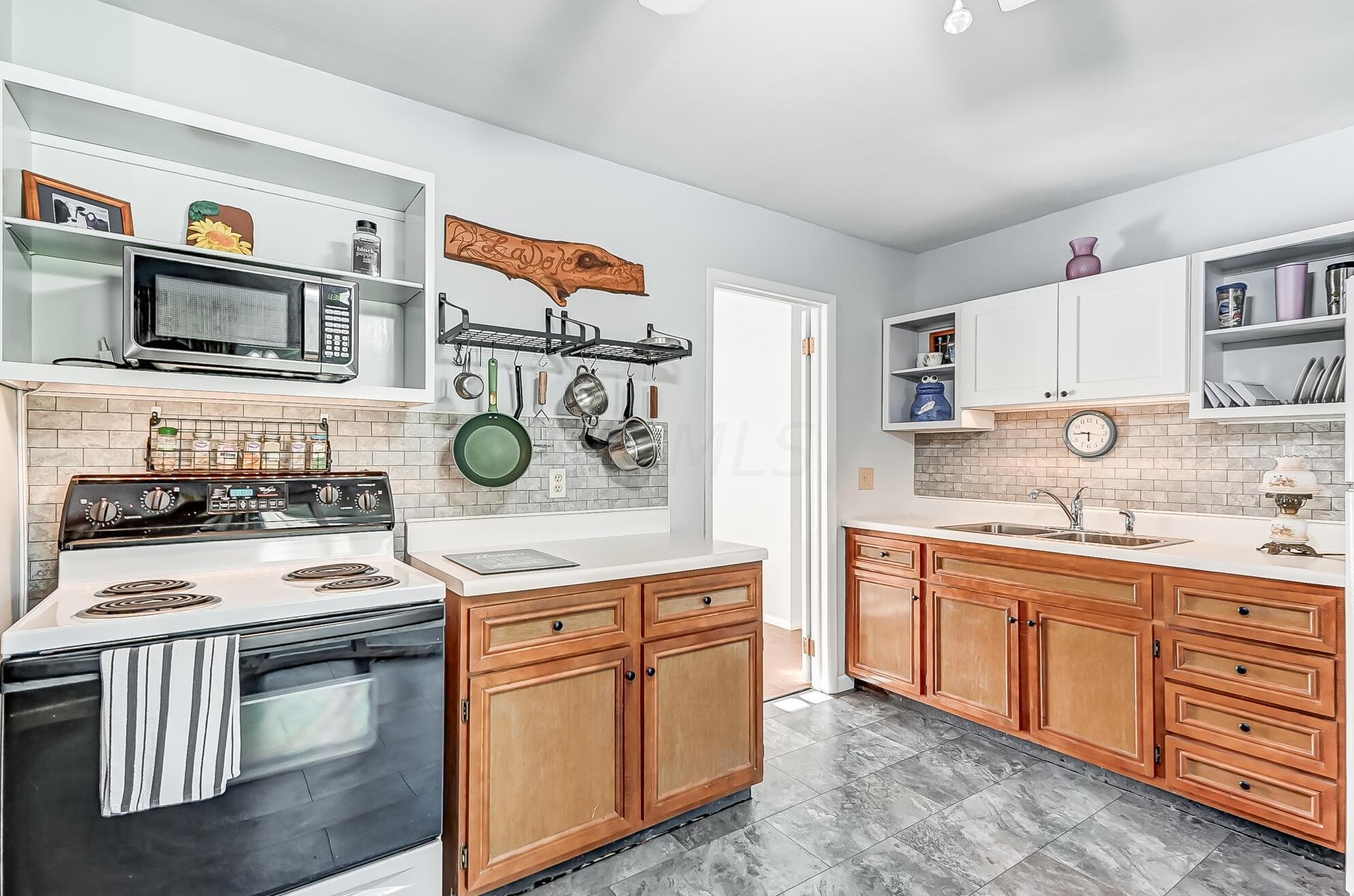 3035 Nantucket St, Springfield OH  45503-1615 exterior