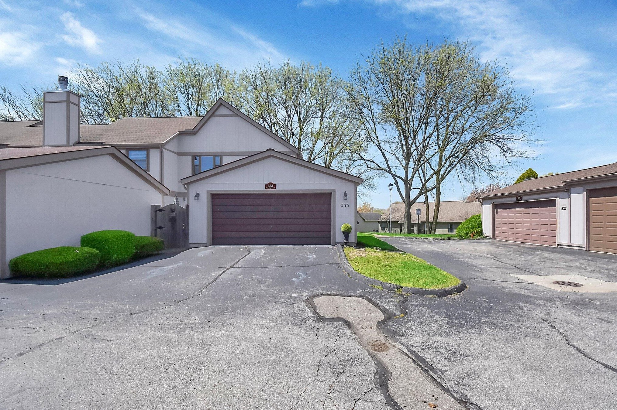 533 Woodingham Pl, Columbus OH  43213-5400 exterior