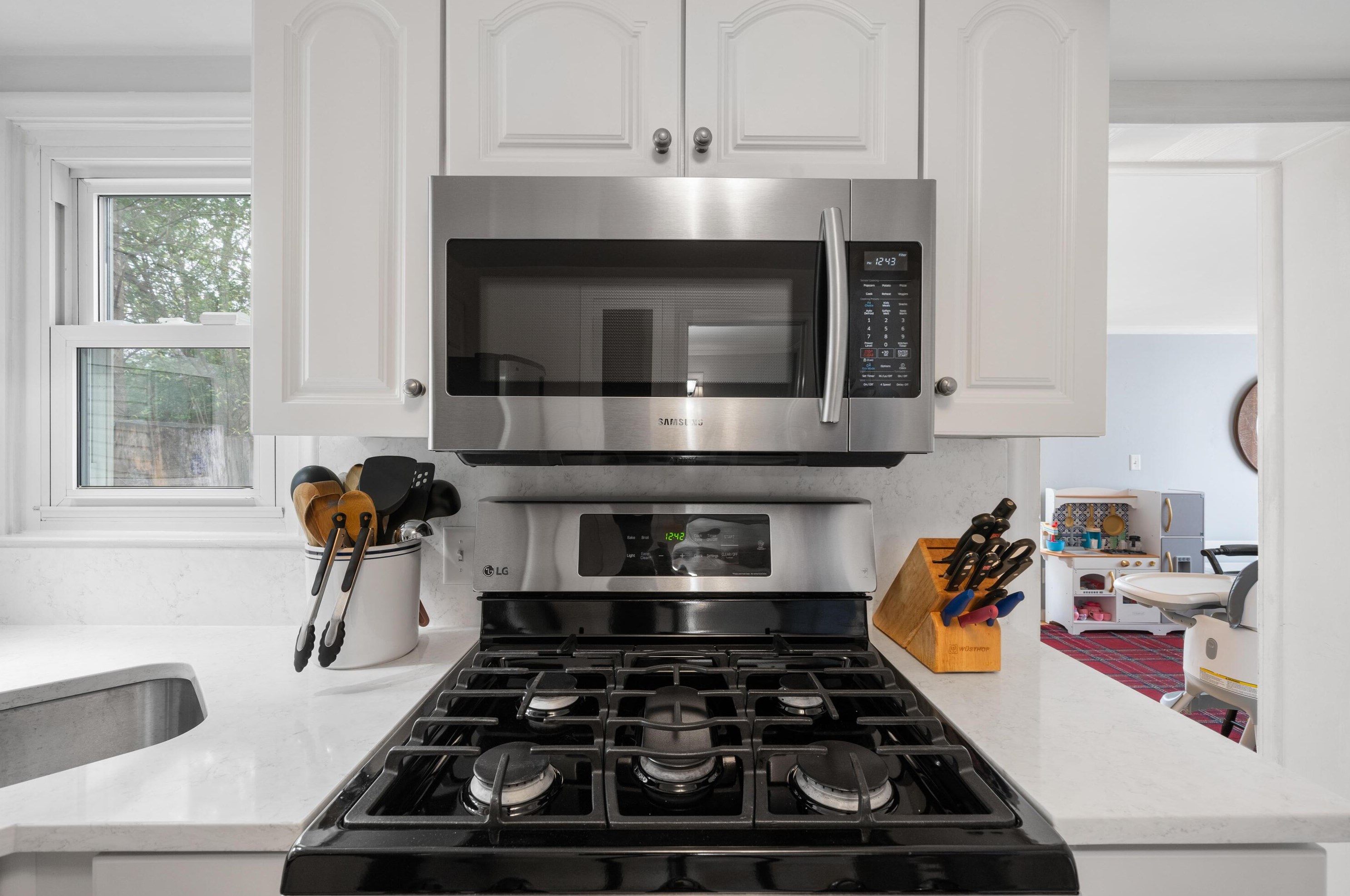 722 Chelsea Ave, Columbus OH  43209-2508 exterior