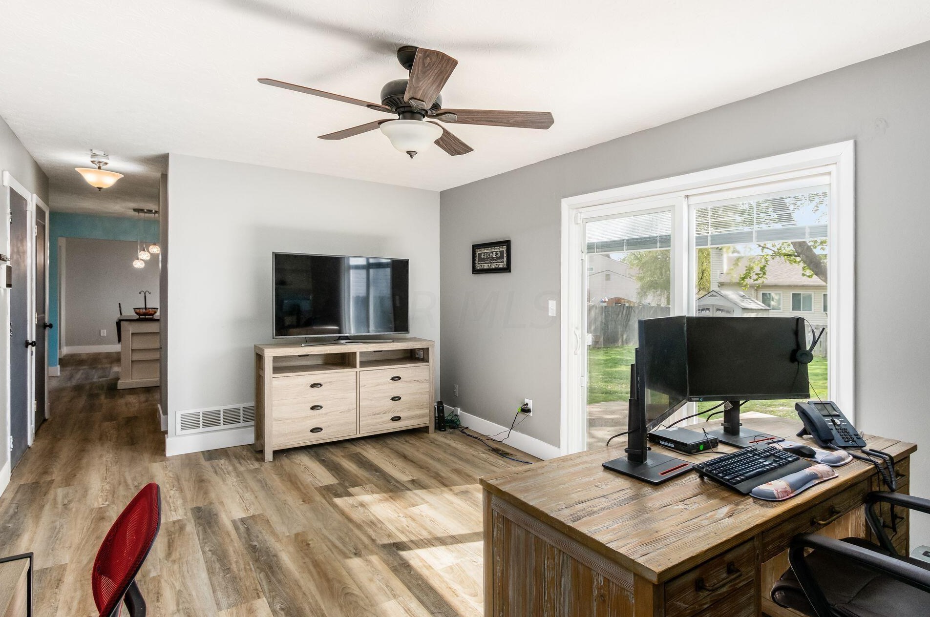 7646 Yosemite Dr, Columbus OH  43085-1535 exterior