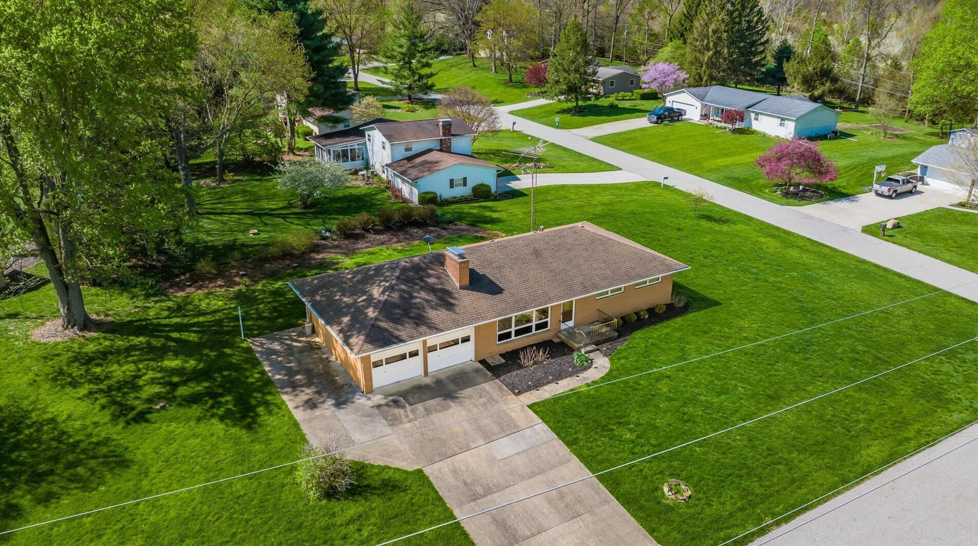 19 Trenton Cir, Granville, OH 43023