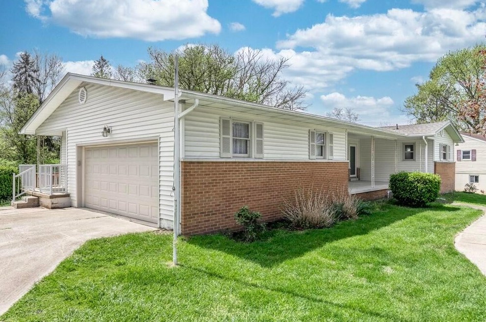 1528 Lynn Dr, Lancaster, OH 43130-2013