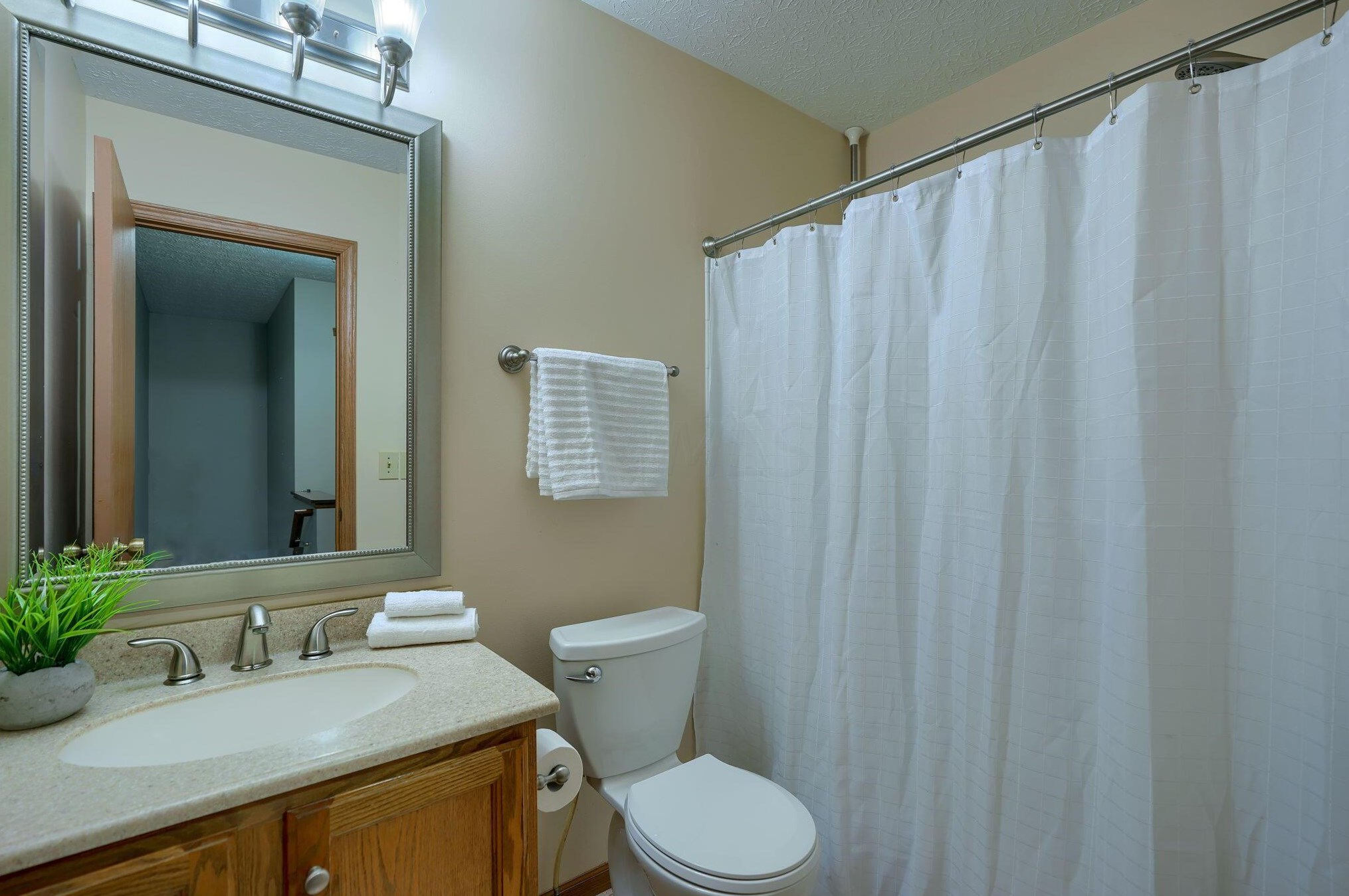 4686 Gilman Rd, Columbus OH  43228-6471 exterior