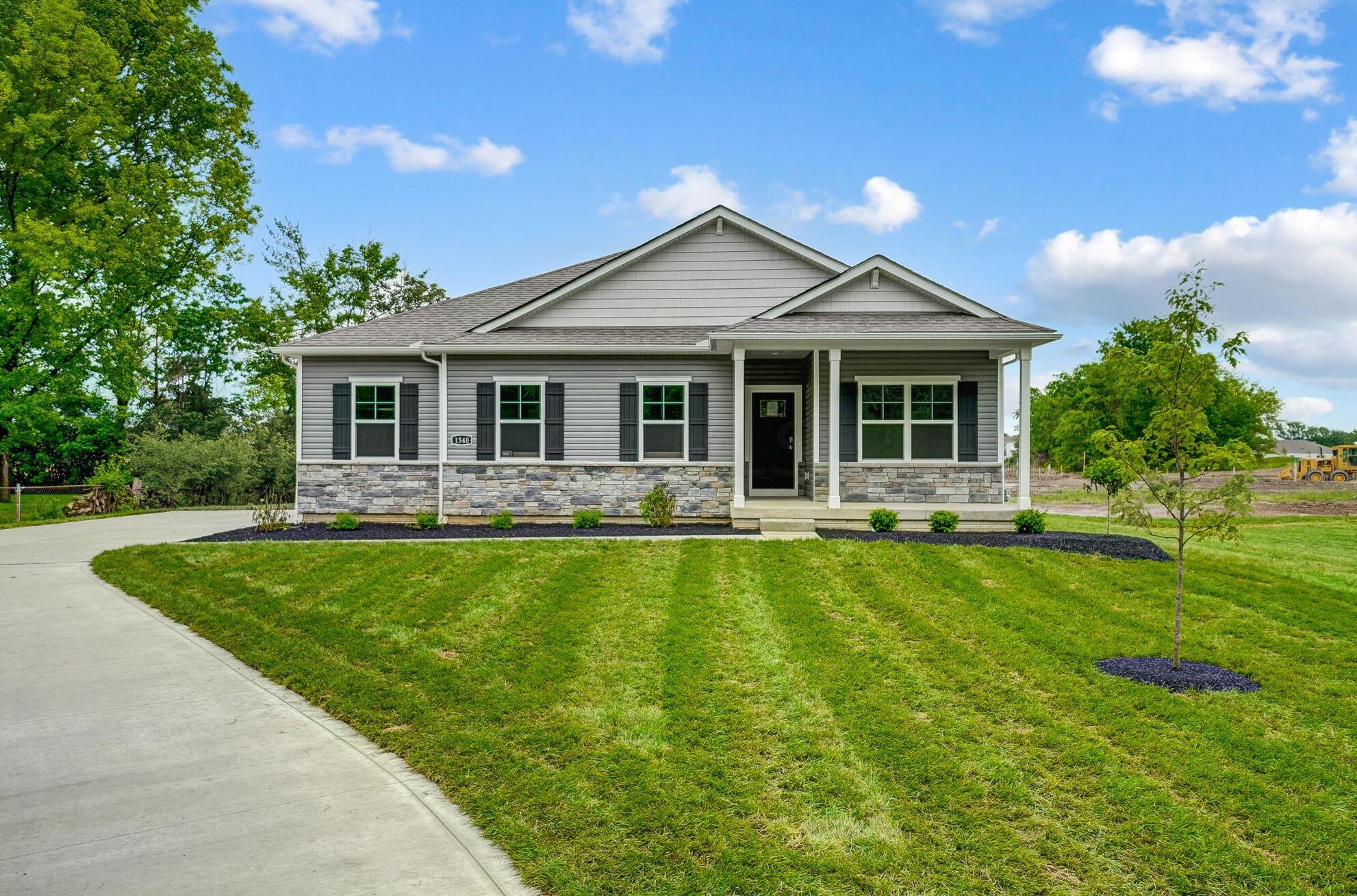 1540 Alton Darby Creek Rd, Columbus OH 43228-9708 exterior