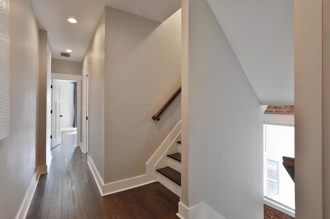 169 Miami Ave, Columbus OH 43203-1867 exterior