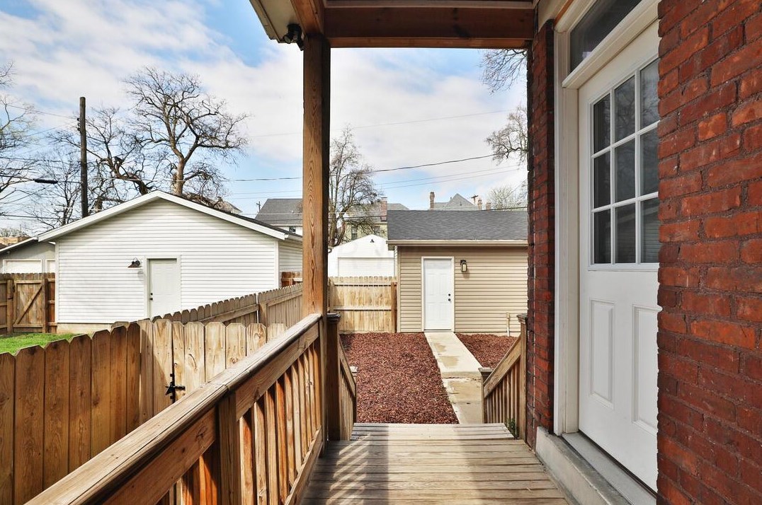 169 Miami Ave, Columbus OH 43203-1867 exterior