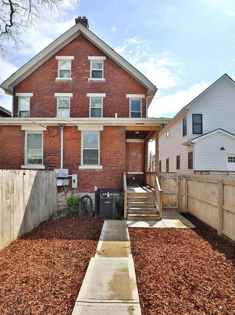 169 Miami Ave, Columbus OH 43203-1867 exterior