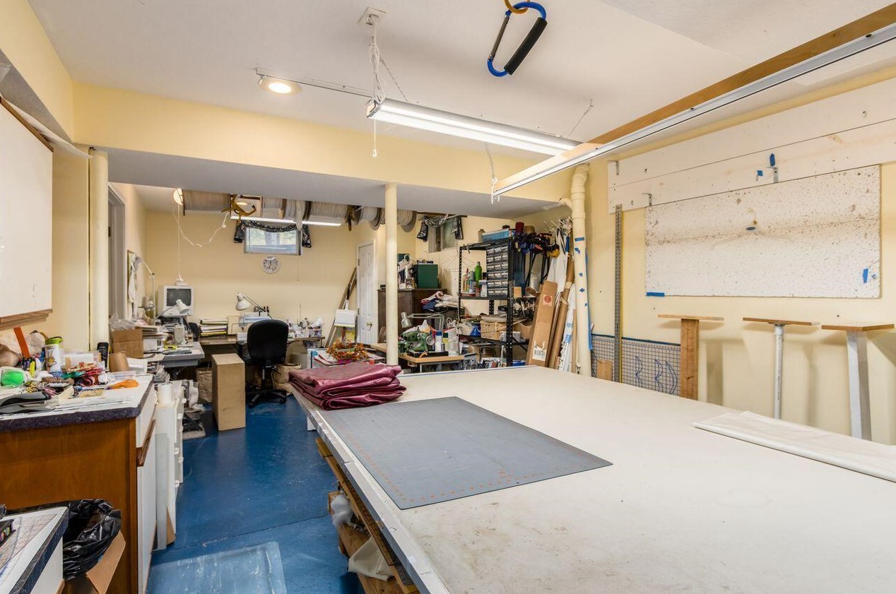 548 Kingfisher Dr, Westerville OH  43082-1064 exterior