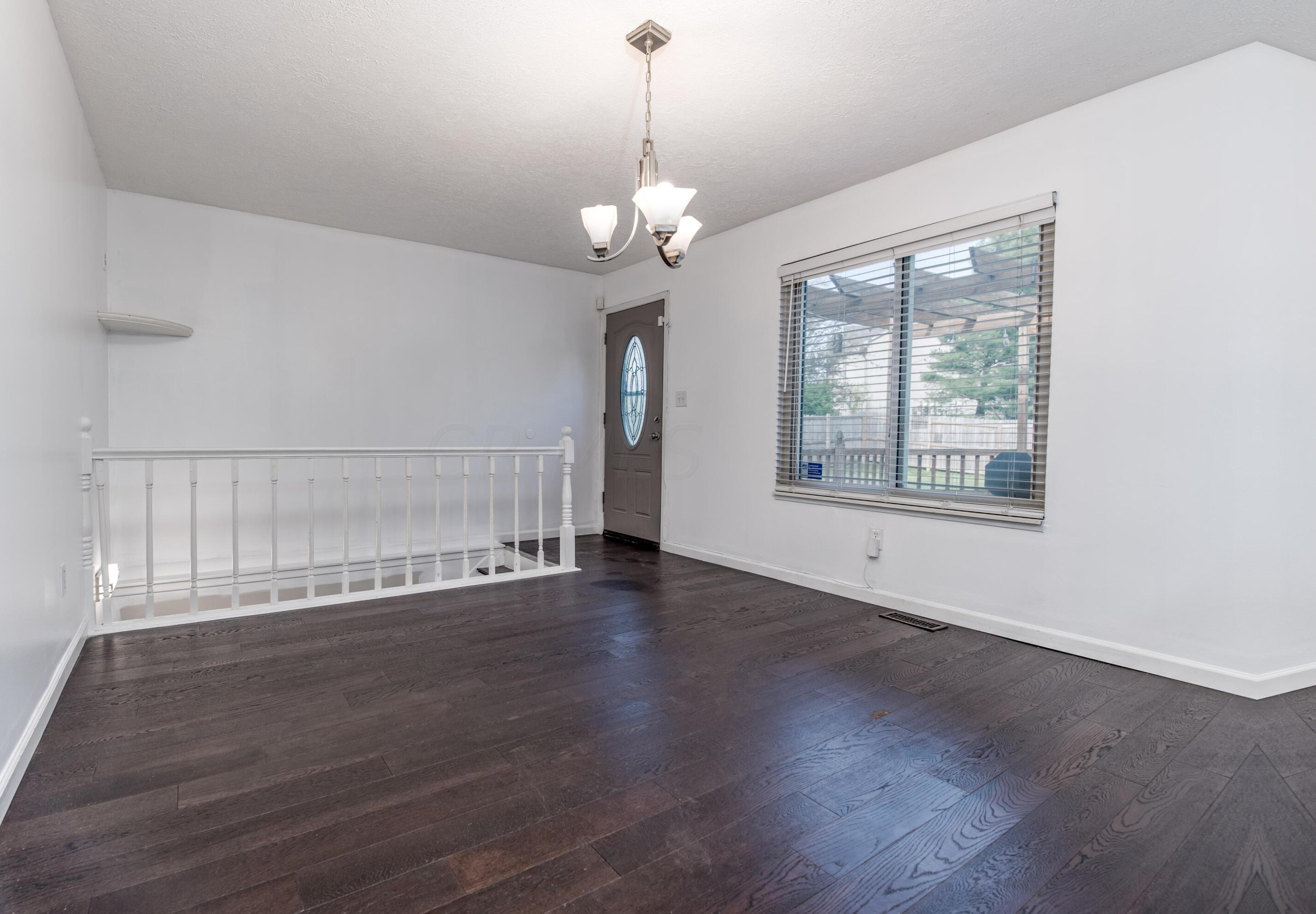 3062 Frobisher Ave, Dublin OH  43017-1617 exterior