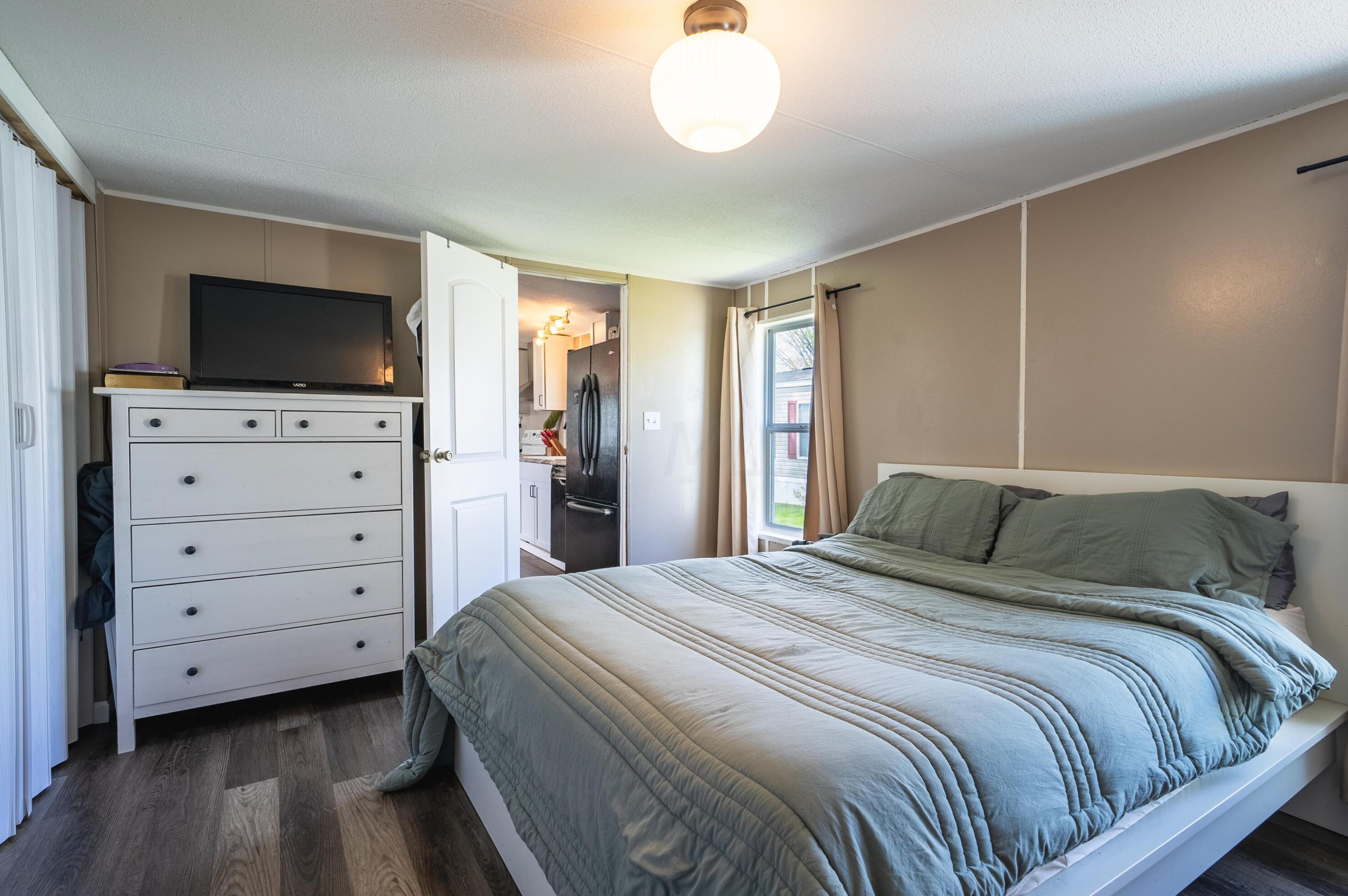 101 Woodfield Pl, Ashville OH  43103-2000 exterior