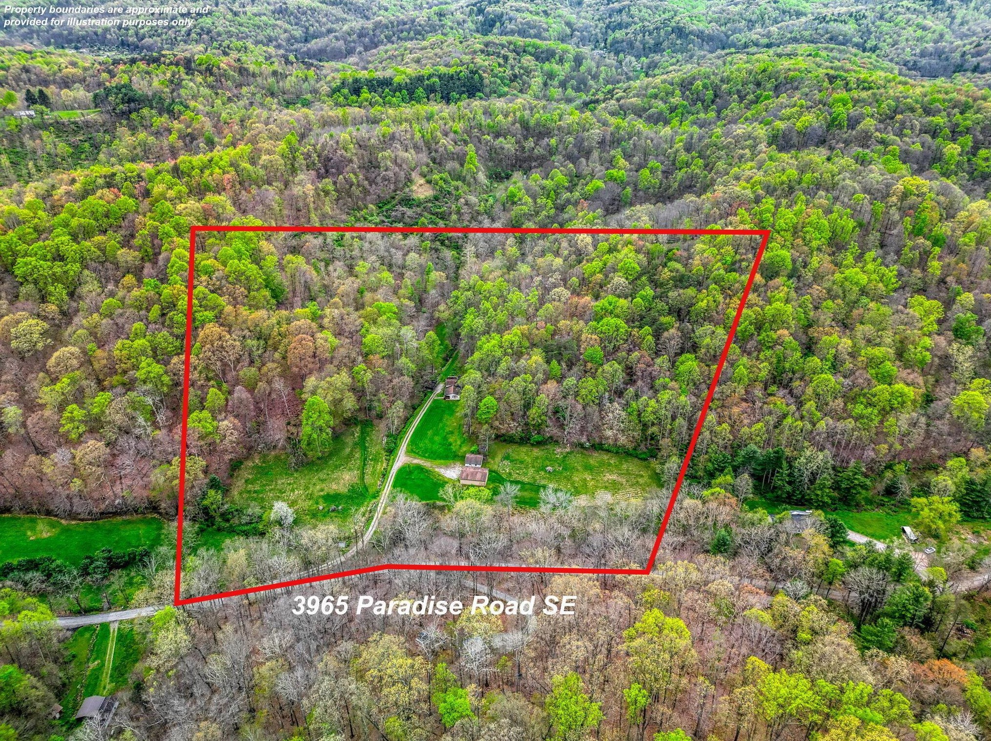 3965 Paradise Rd, Sugar Grove, OH 43155-9729