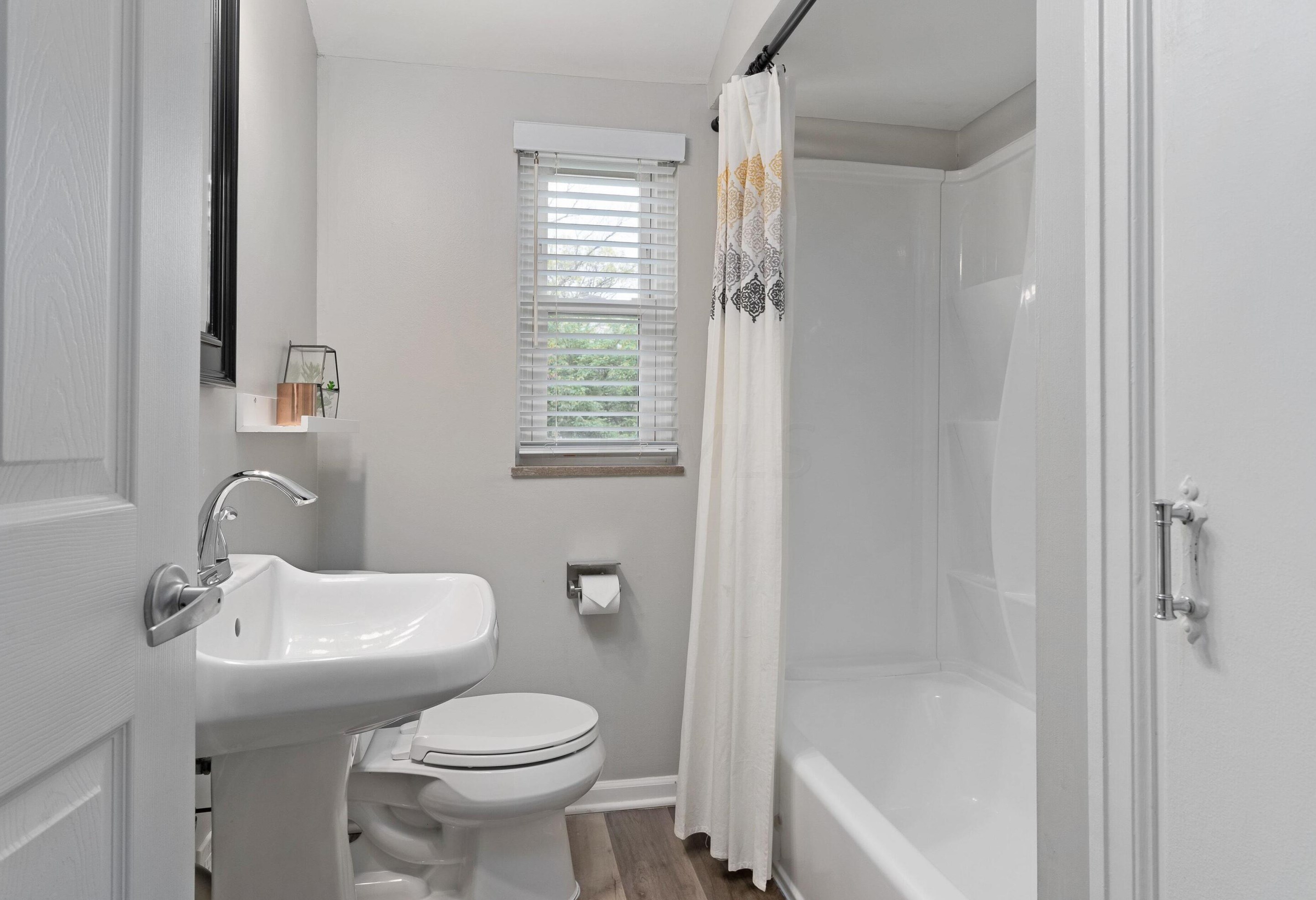 2651 Brandon Rd, Columbus OH 43221-3336 exterior