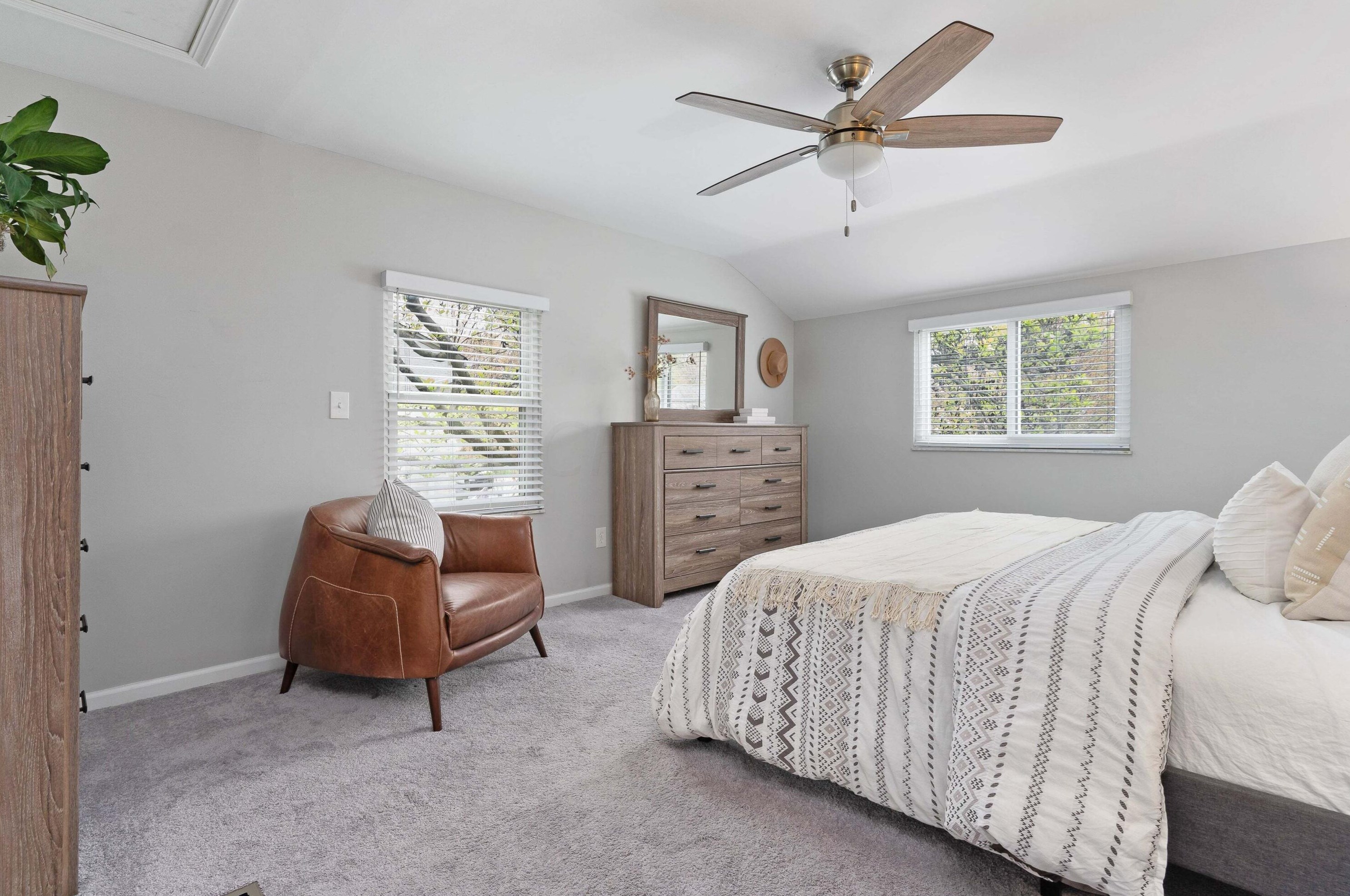 2651 Brandon Rd, Columbus OH 43221-3336 exterior