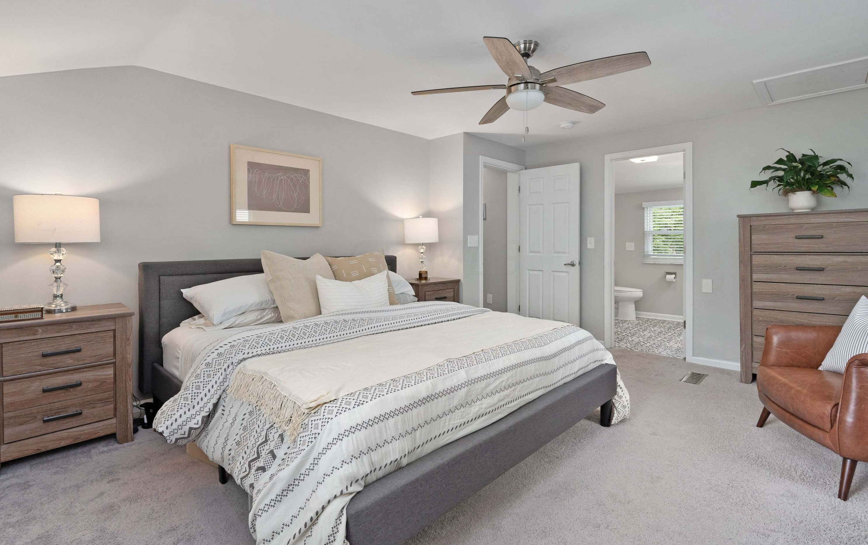 2651 Brandon Rd, Columbus OH 43221-3336 exterior