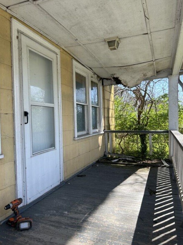 2276 Parkwood Ave, Columbus, OH 43211-2371