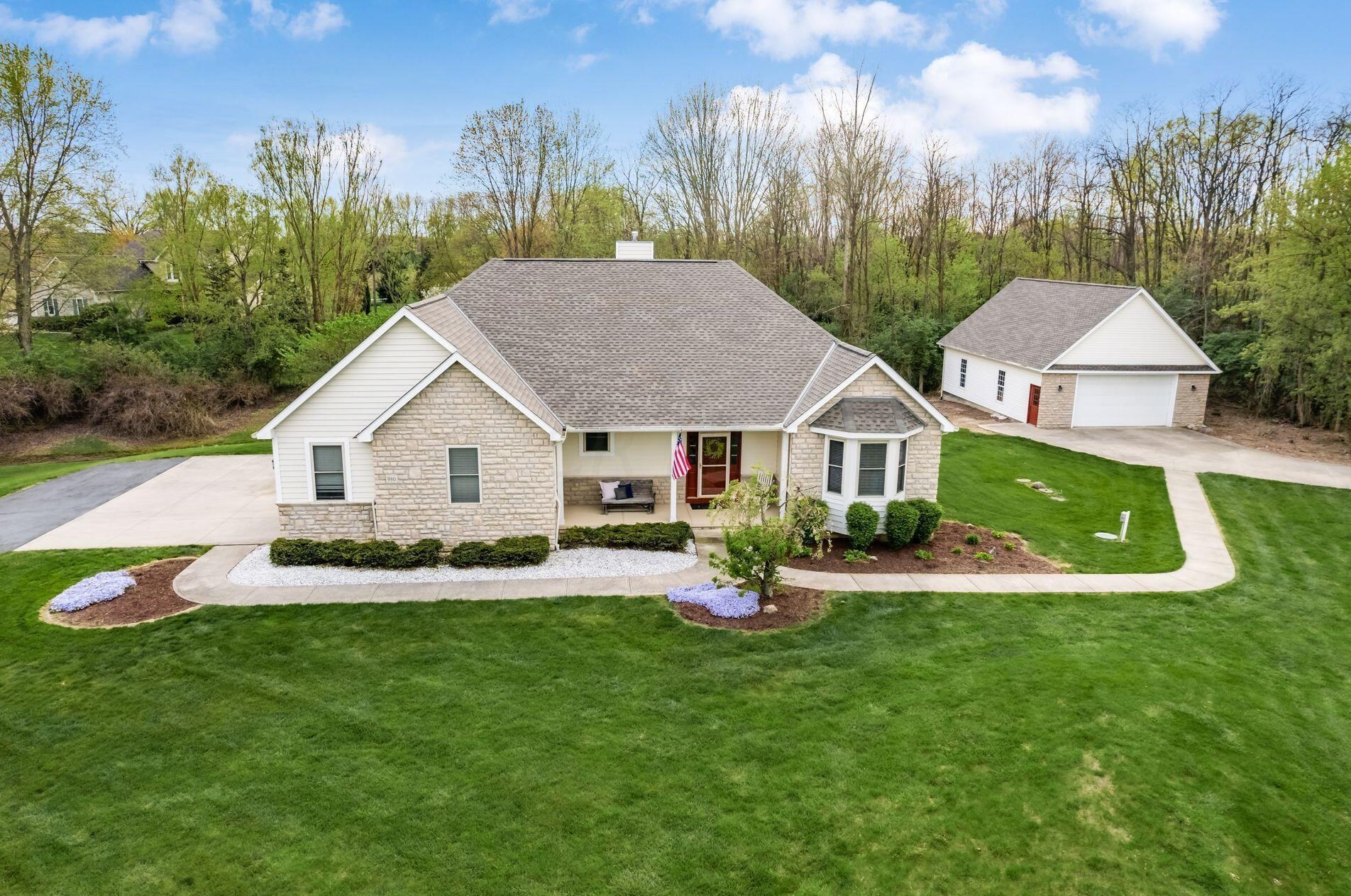 990 Dale Ford Rd, Delaware, OH 43015