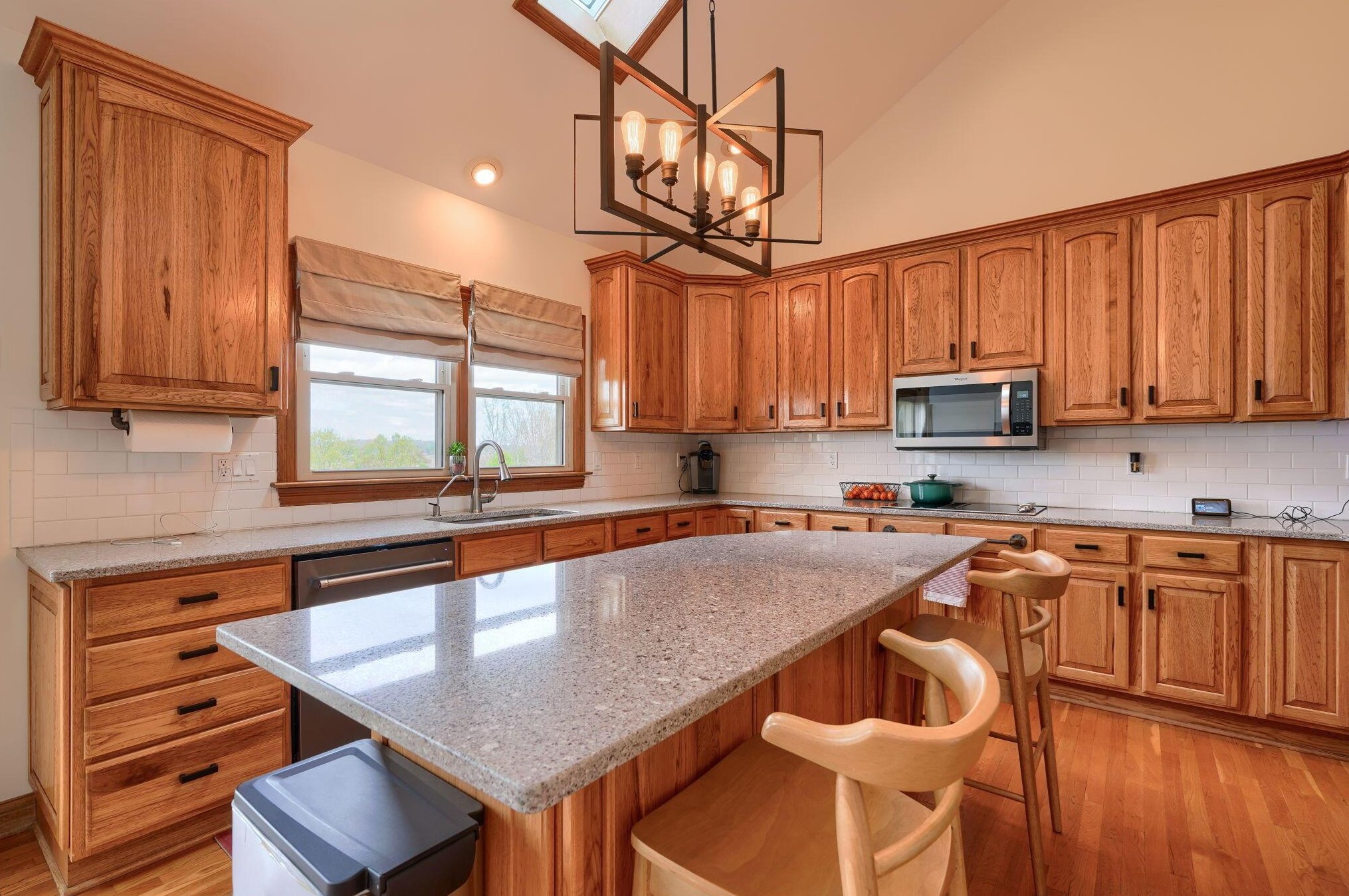 1887 Glenhurst Dr, Lancaster OH 43130-7951 exterior