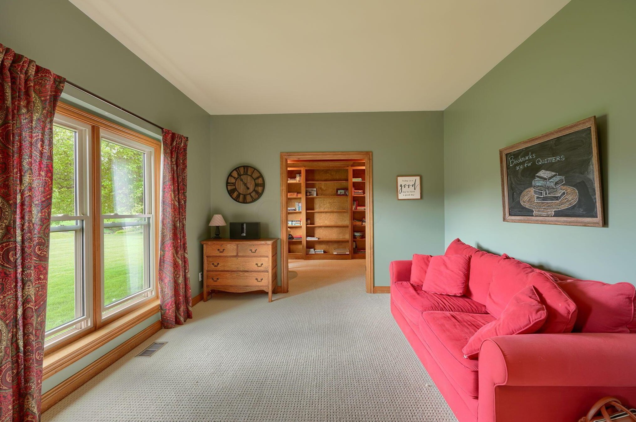 1887 Glenhurst Dr, Lancaster OH 43130-7951 exterior