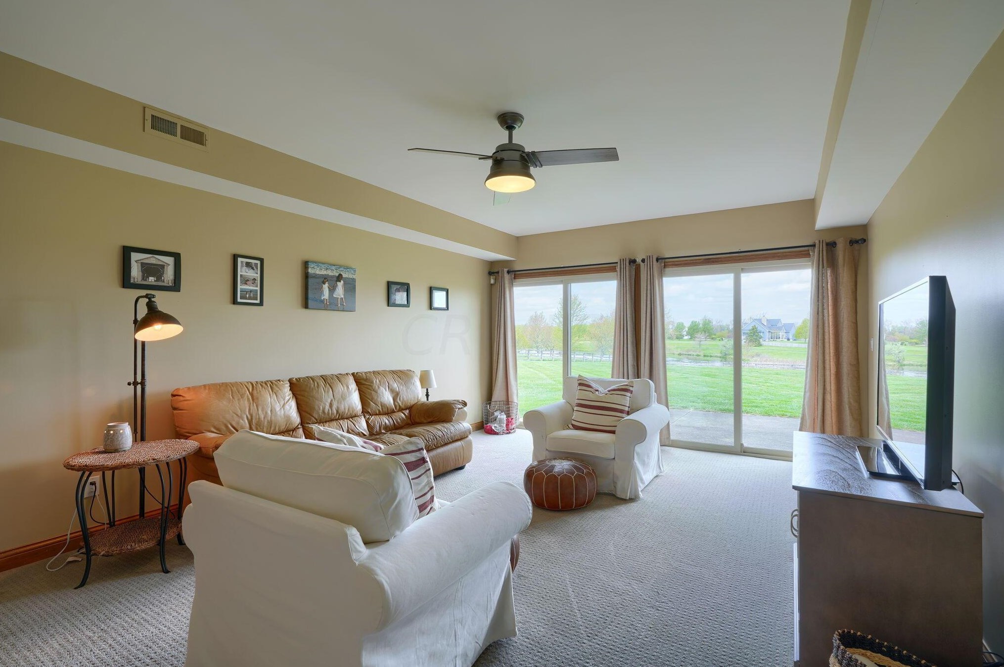 1887 Glenhurst Dr, Lancaster OH 43130-7951 exterior