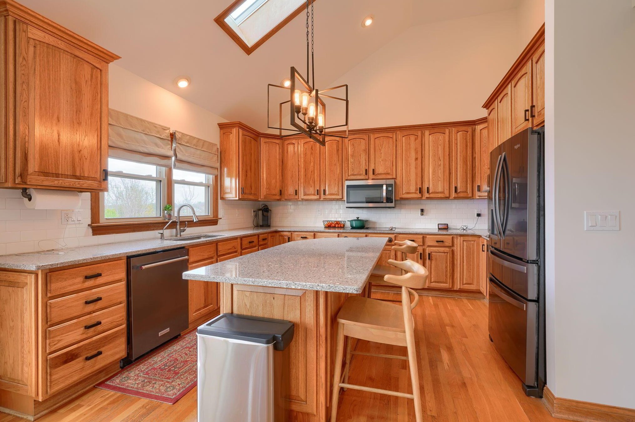 1887 Glenhurst Dr, Lancaster OH 43130-7951 exterior